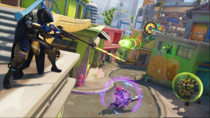你排进了吗？《Overwatch 2》重现火热正式开服，超多玩家同时涌入排队，约好朋友上线打一把！