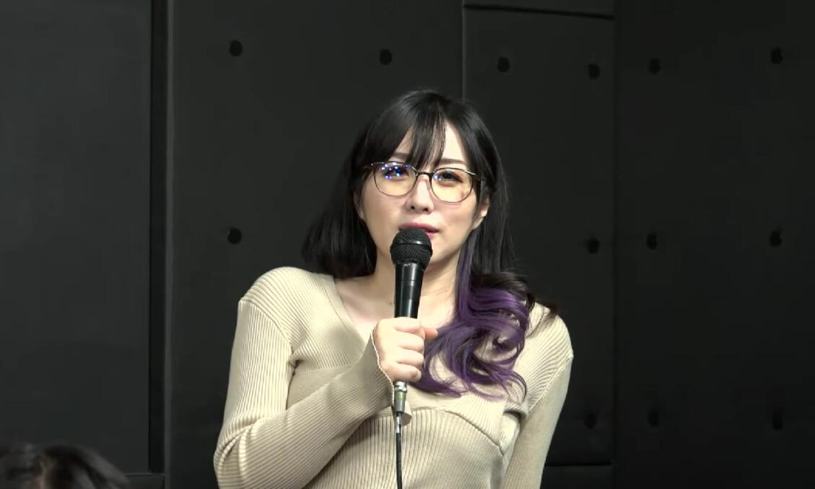 KSON 总长成功入选《人中之龙 7 外传英雄无名》夜店女郎角色，可以在游戏内找总长玩啦！