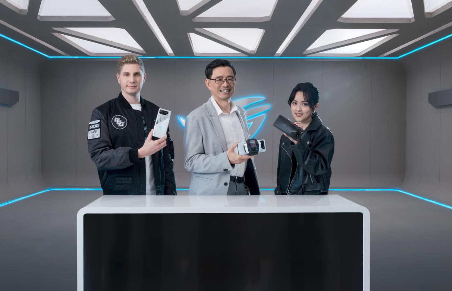ASUS Republic of Gamers Reveals ROG Phone 7 Series at For Those Who Dare Virtual Launch Event