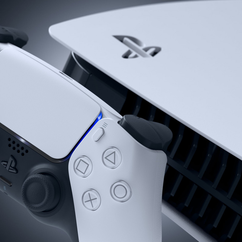 最新一批 Playstation 5 主机即将在 4 月 16 日 00:01 于 Lazada 购物平台开放预购！