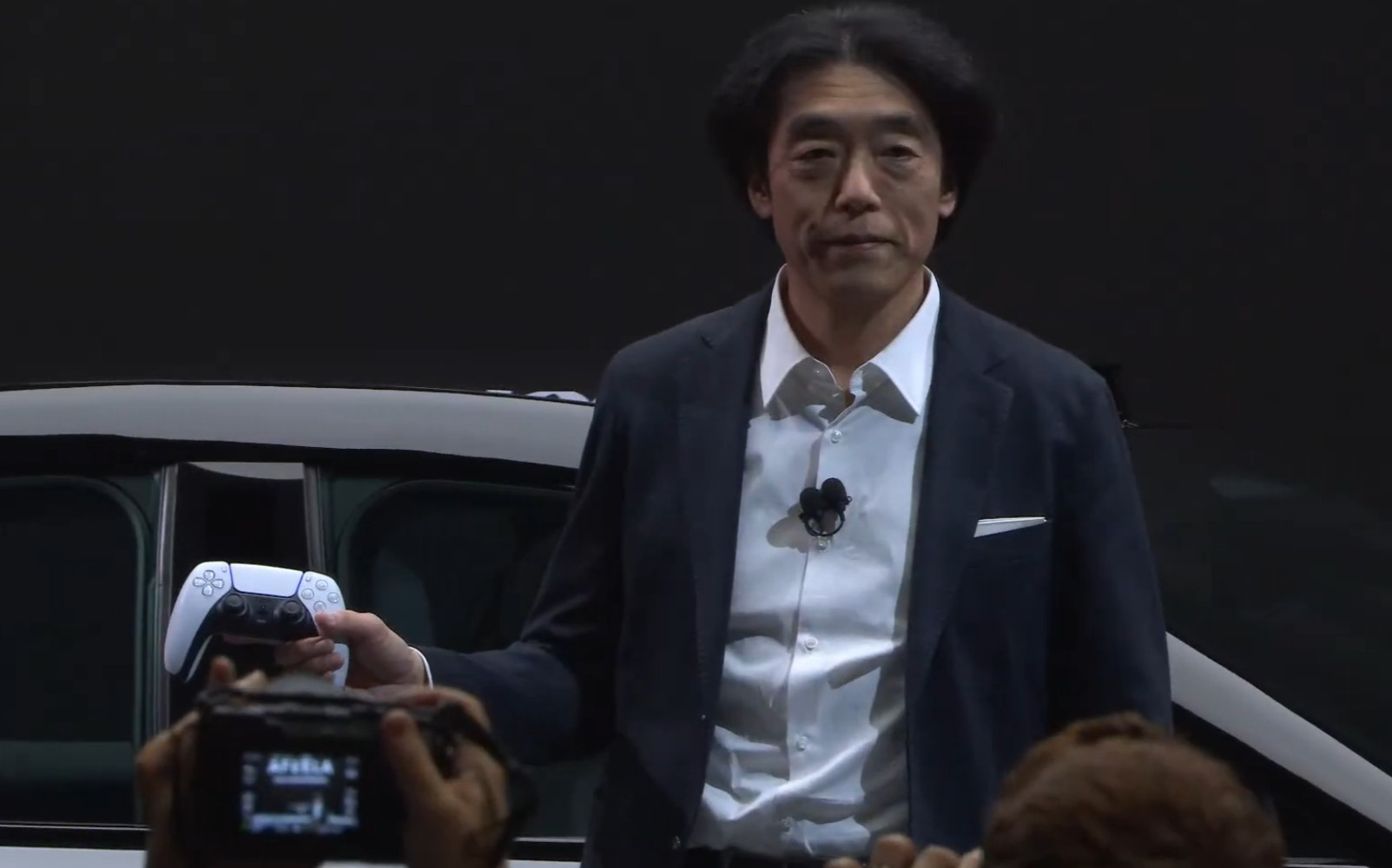 Sony × Honda's electric car Afeela takes the stage again at CES, controlled by a PS5 DualSense controller!