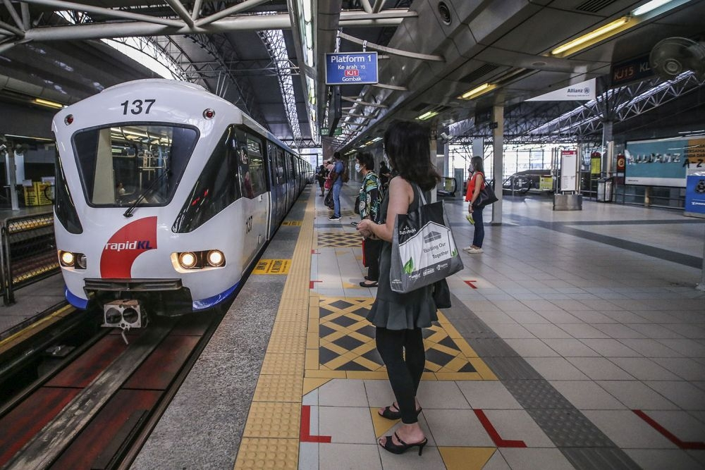 It's all Anthony Loke's fault for the LRT problem, or is it?