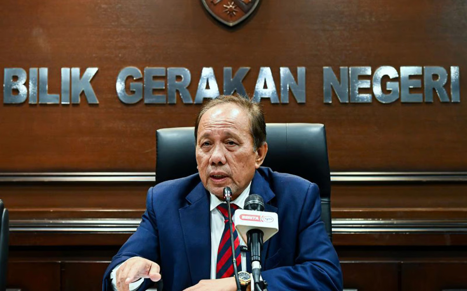 Negeri Sembilan MB Rejects Sacking of Exco Members