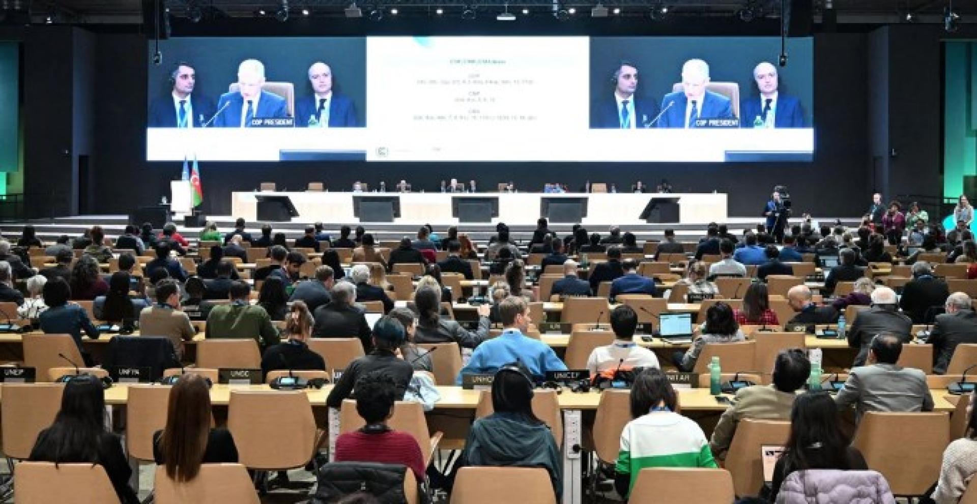 会议期间，各国代表多次因融资规模谈不拢陷入僵局。