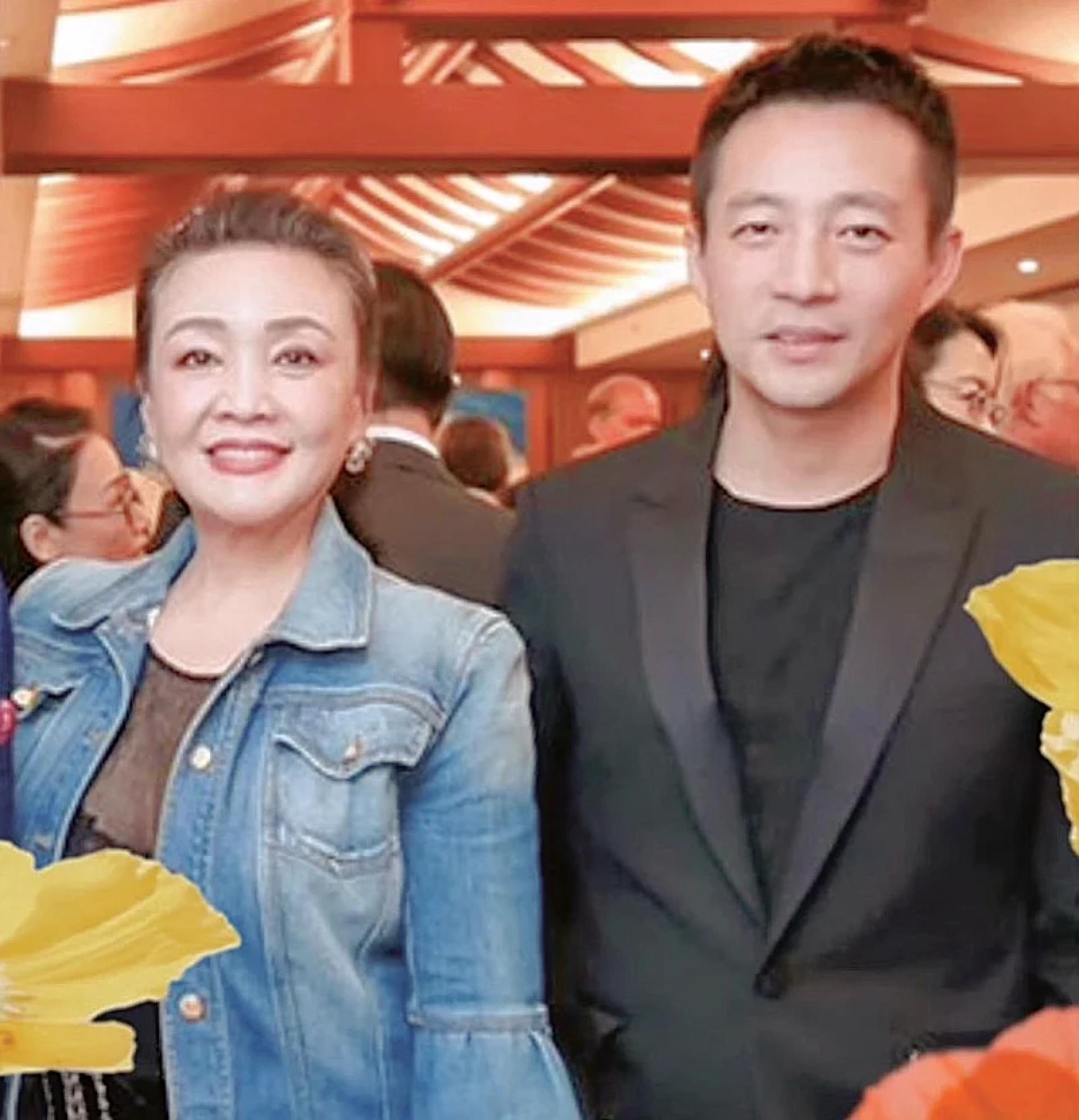 张兰和汪小菲在中国欠下巨债。