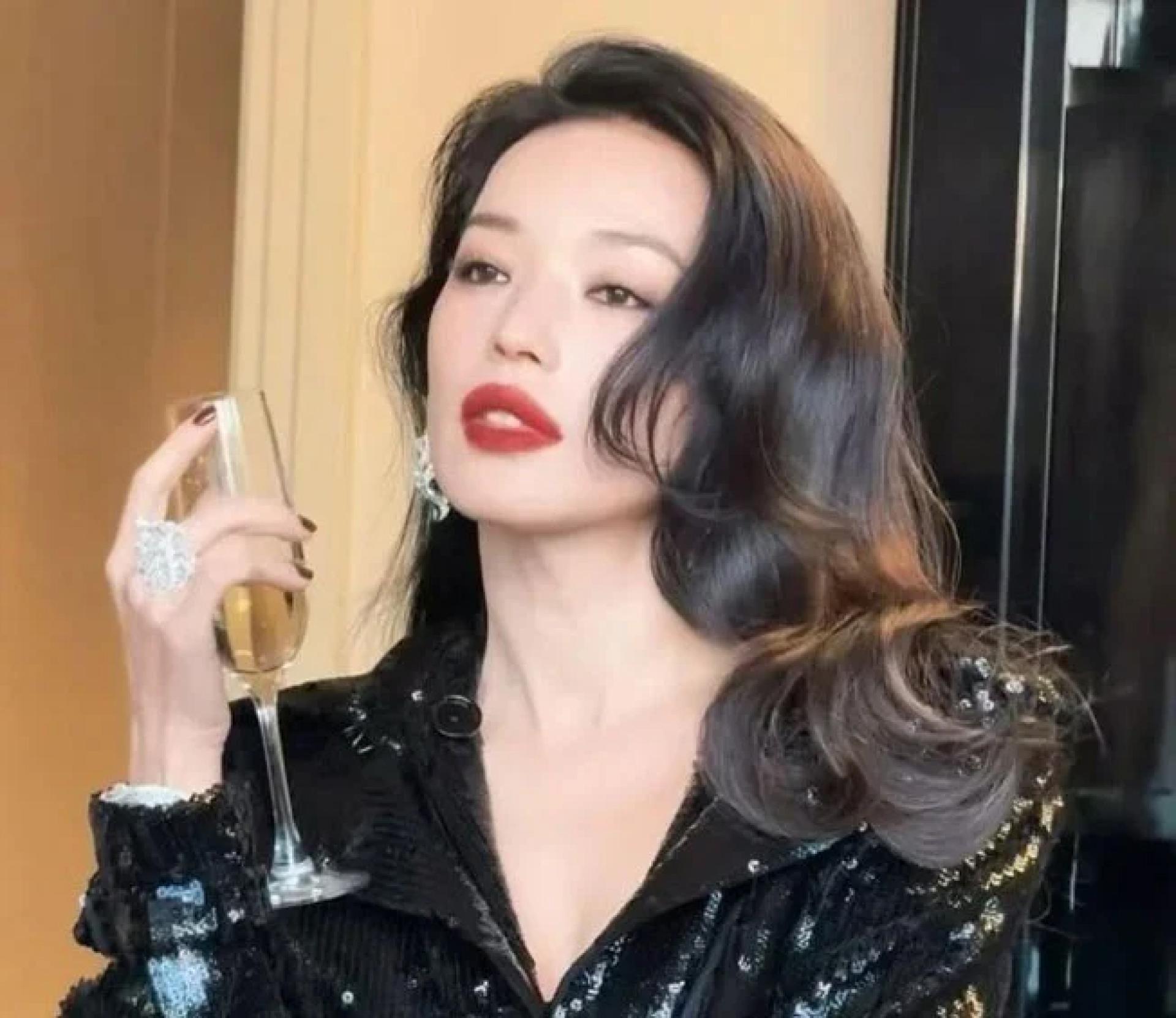 舒淇时隔多年，重返台剧界。