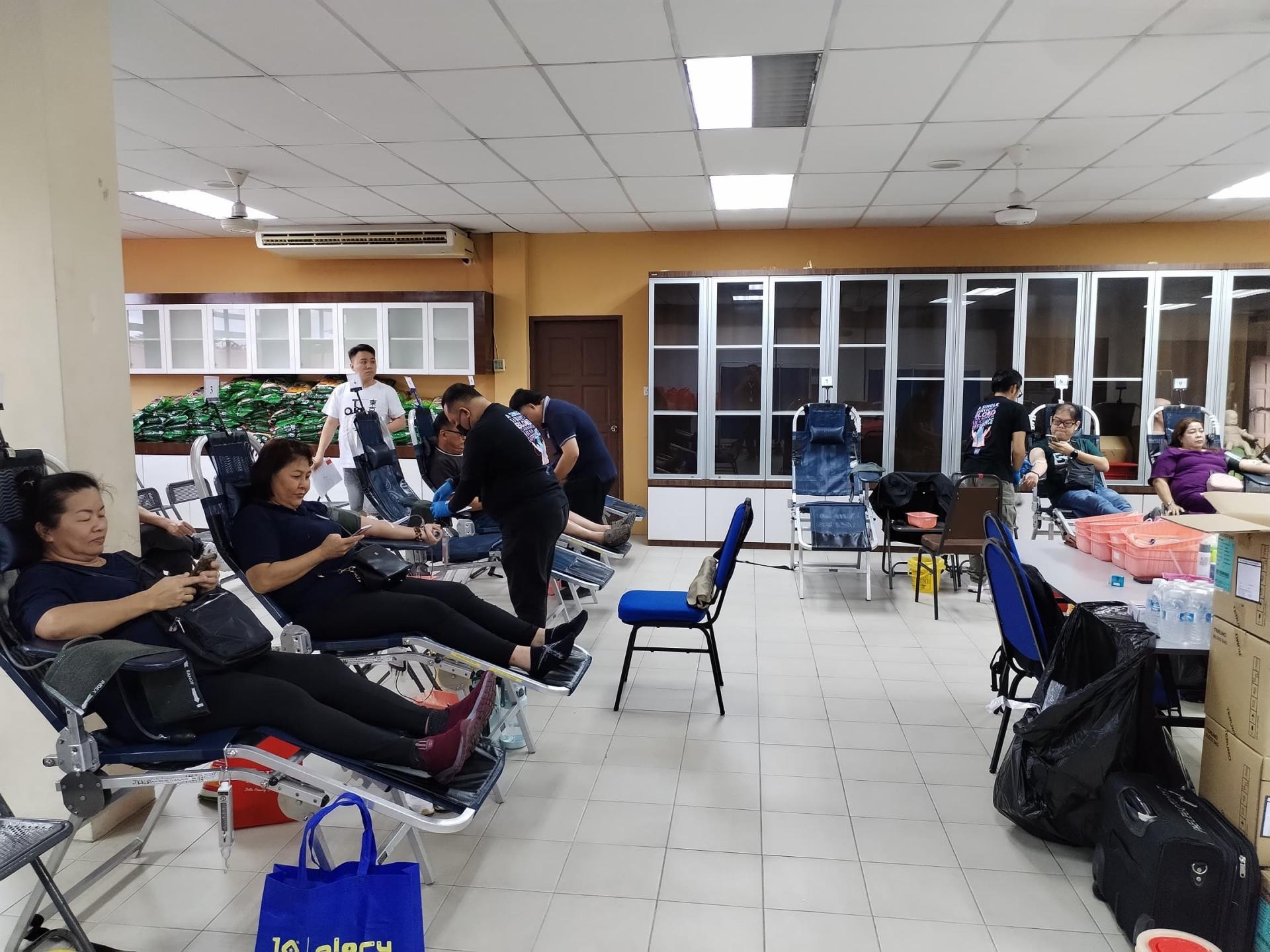 美里红新月会情人节捐血活动现场。