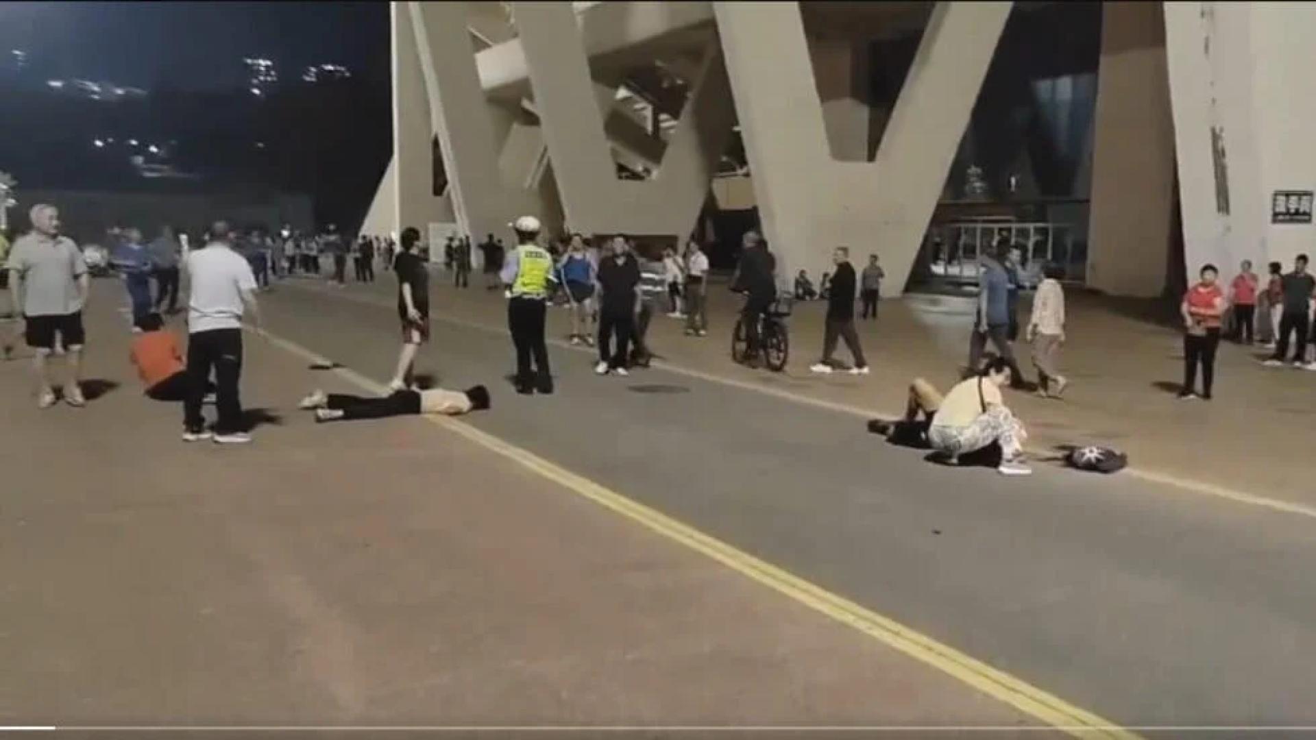 广东珠海市香洲区体育中心于去年11月11日晚间发生汽车无差别撞人事件，多人受伤倒地。（档案照）