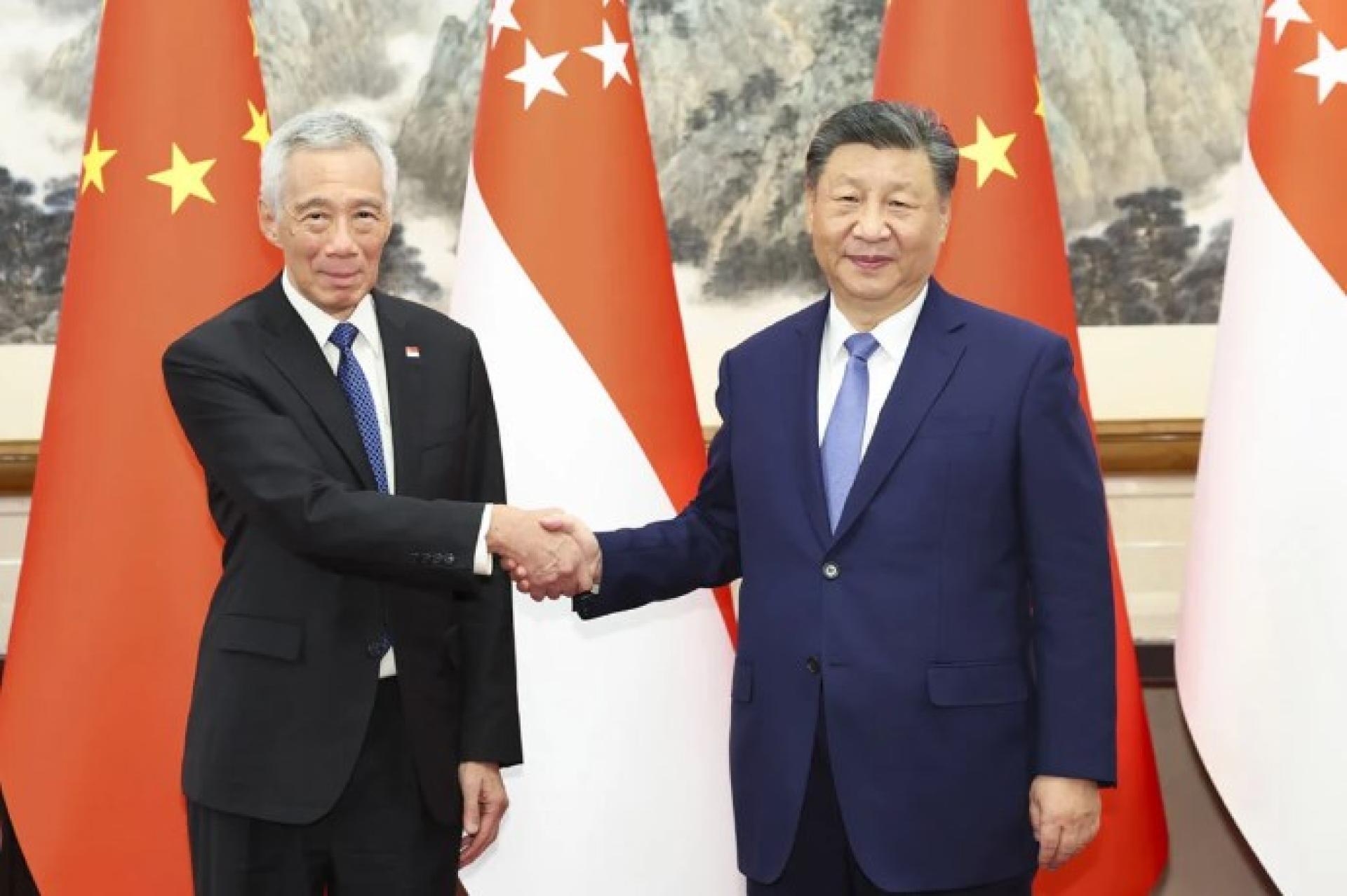 习近平26日在北京钓鱼台国宾馆会见新加坡国务资政李显龙。（图：新华社）