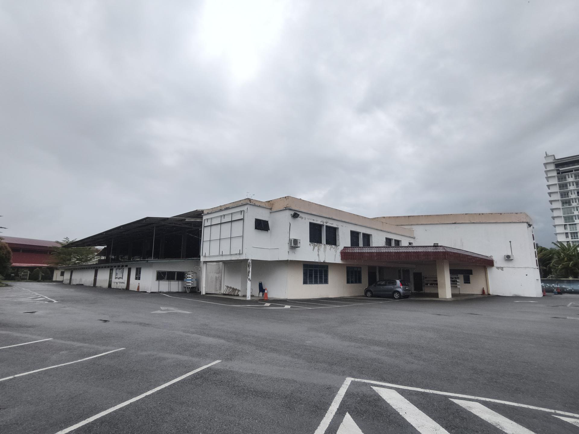 随着田径场的完成，美里培民中心未来计划重建现有的体馆馆，改建为“多用途体育中心”。