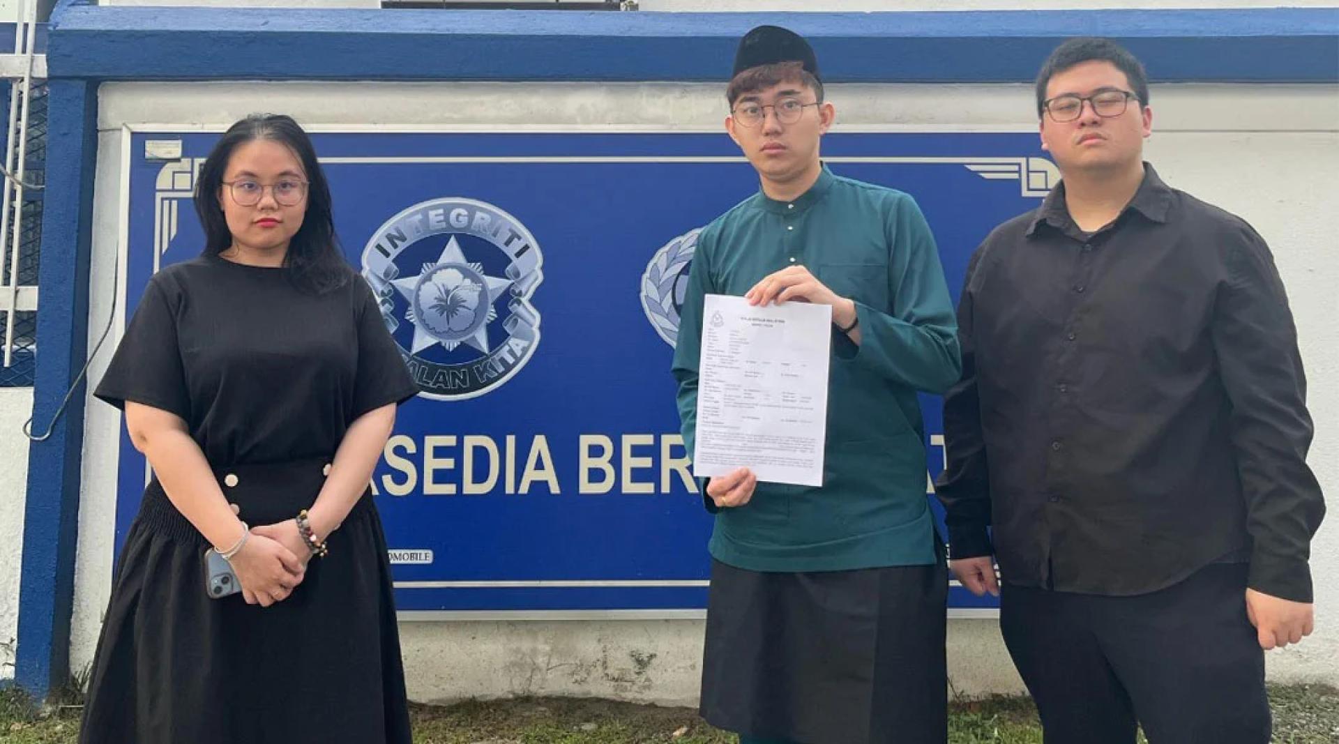 叶咏翔（左起）、谢志威和李诗莹，周四前往甲洞警局报案，要求警方彻查哈迪发表具有煽动性言论的事件。