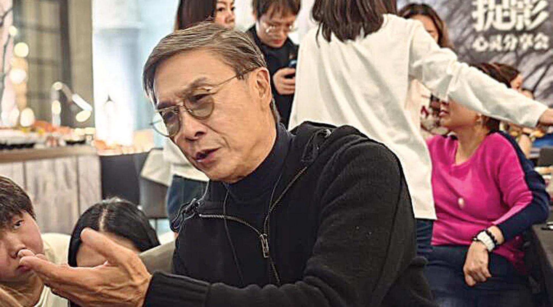 刘松仁曾于1987年赴台拍摄首部电视剧《还君明珠》，红极一时，2月底生平首次举办影迷会，当天来了大批影迷。