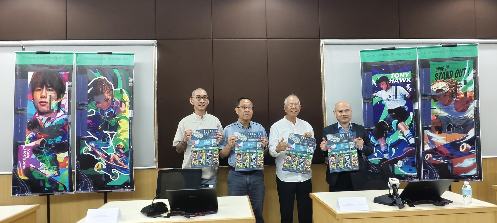 美里人造湖滑板场3D地板壁画设计概念图公开投票新闻发布会宣布项目启动。左起为艺术家江泽强（Jagung）、昇阳集团首席营运员邓文亮、砂旅游部副部长拿督陈超耀，以及美里市政局秘书阿都拉曼 。