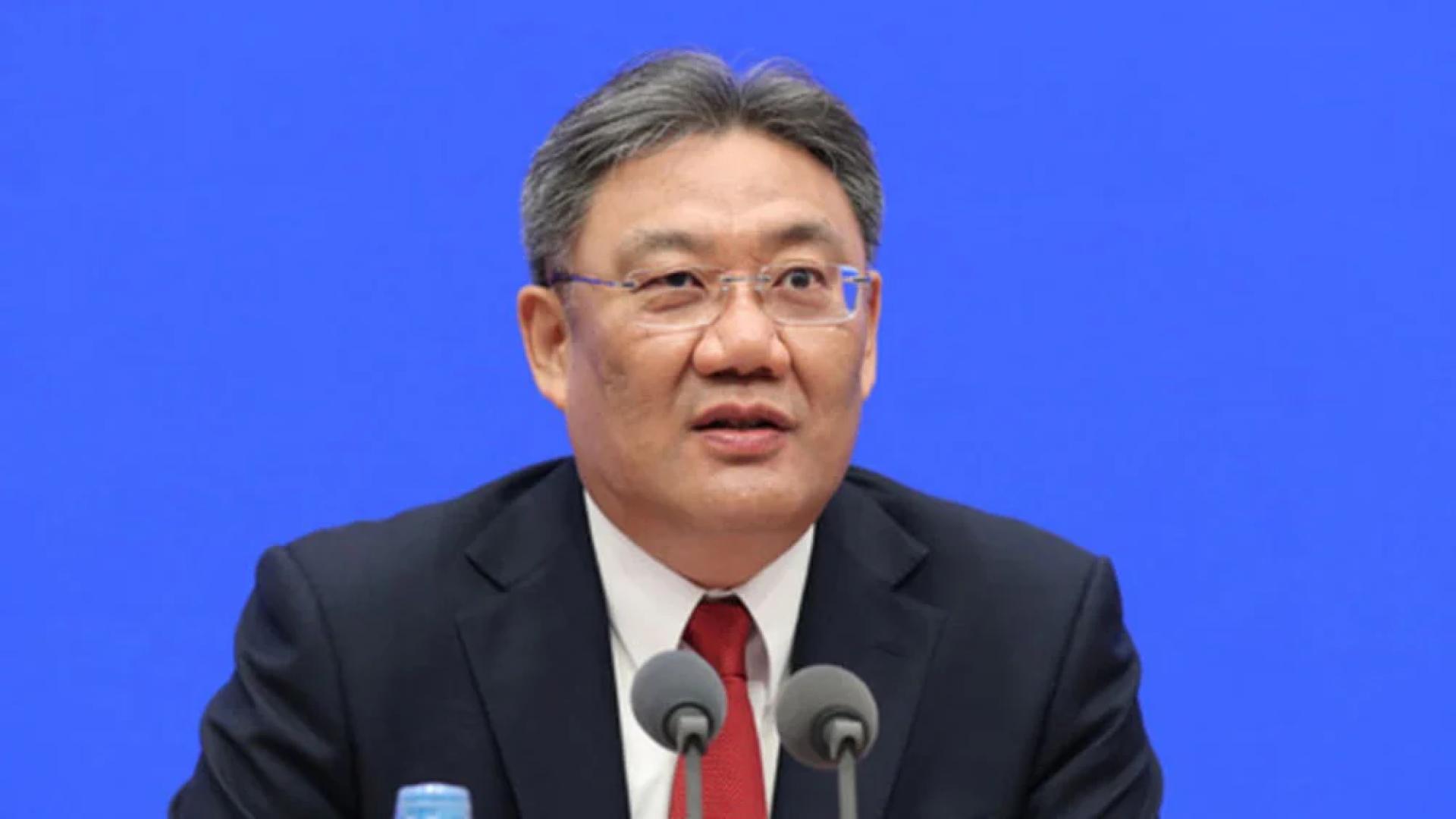 王文涛（图）与东盟轮值主席国大马贸工部长通话共同应对美对等关税。（档案照）