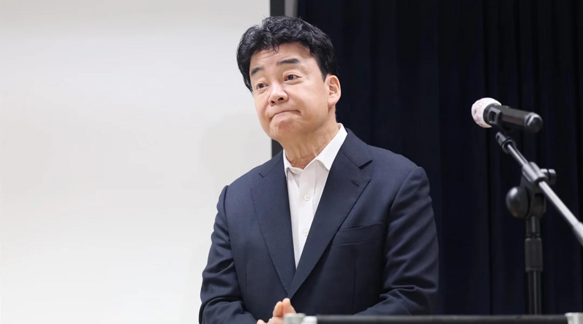 白种元人气跌落谷底。