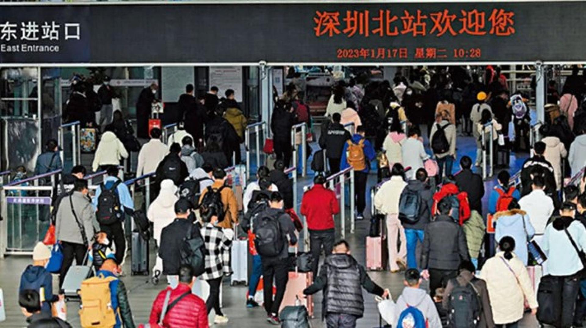 从12月1日起，恢復深圳居民赴港“一簽多行”。