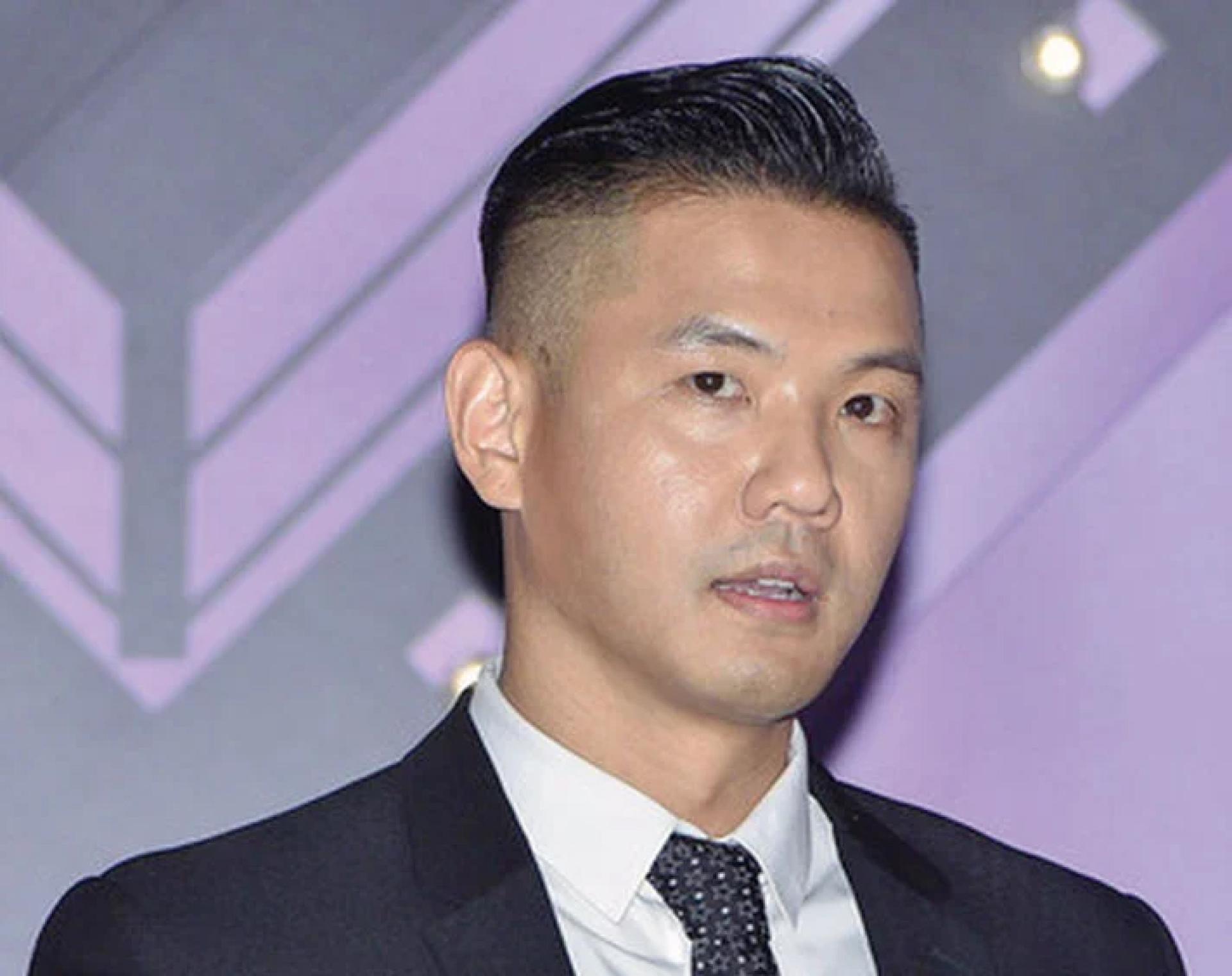 陈建州之前因为负面争议缠身，鲜少发文提到家人。