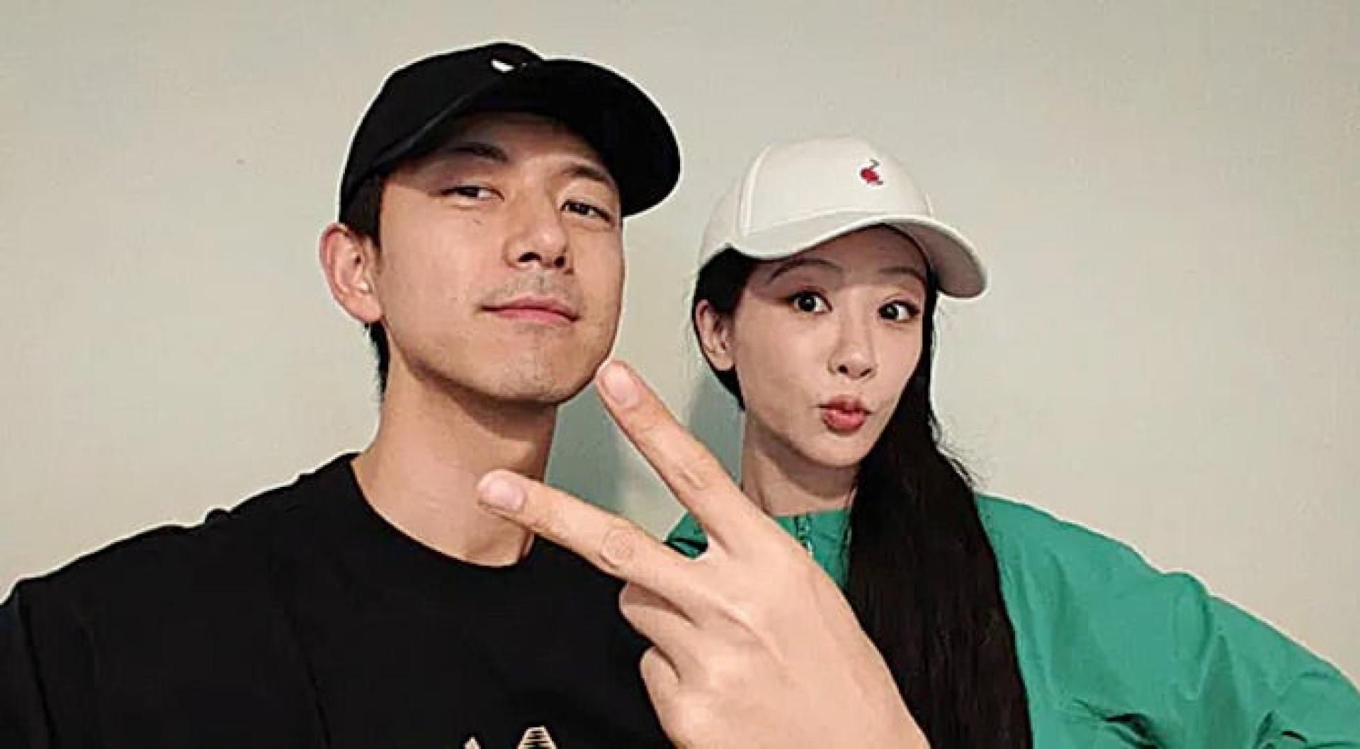 杨紫、李现同框比YA。