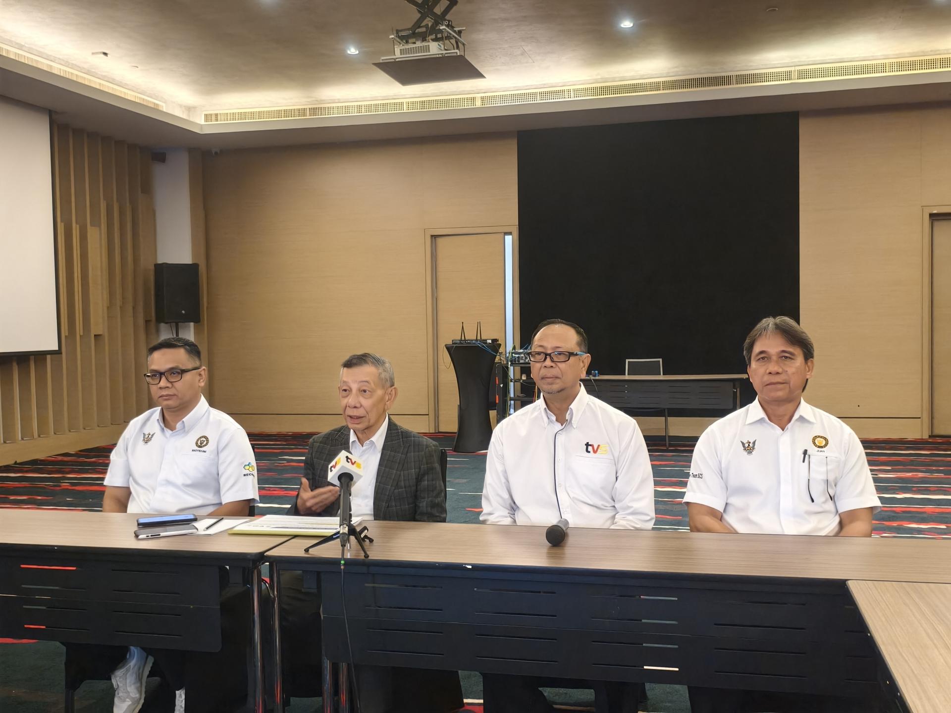 “昌明贡献”美里站将于5月9日至11日举行新闻发布会。左2为区域走廊发展机构首席执行员拿督依斯迈威。
