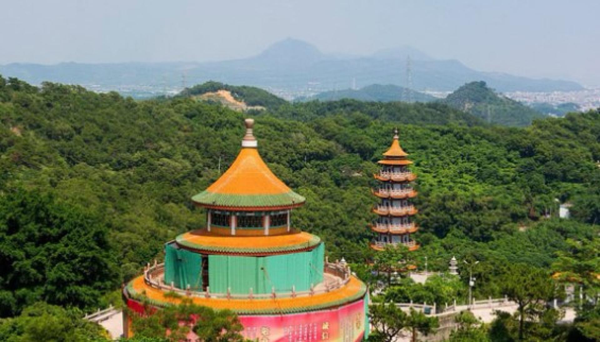 广东汕头的塔山风景区。