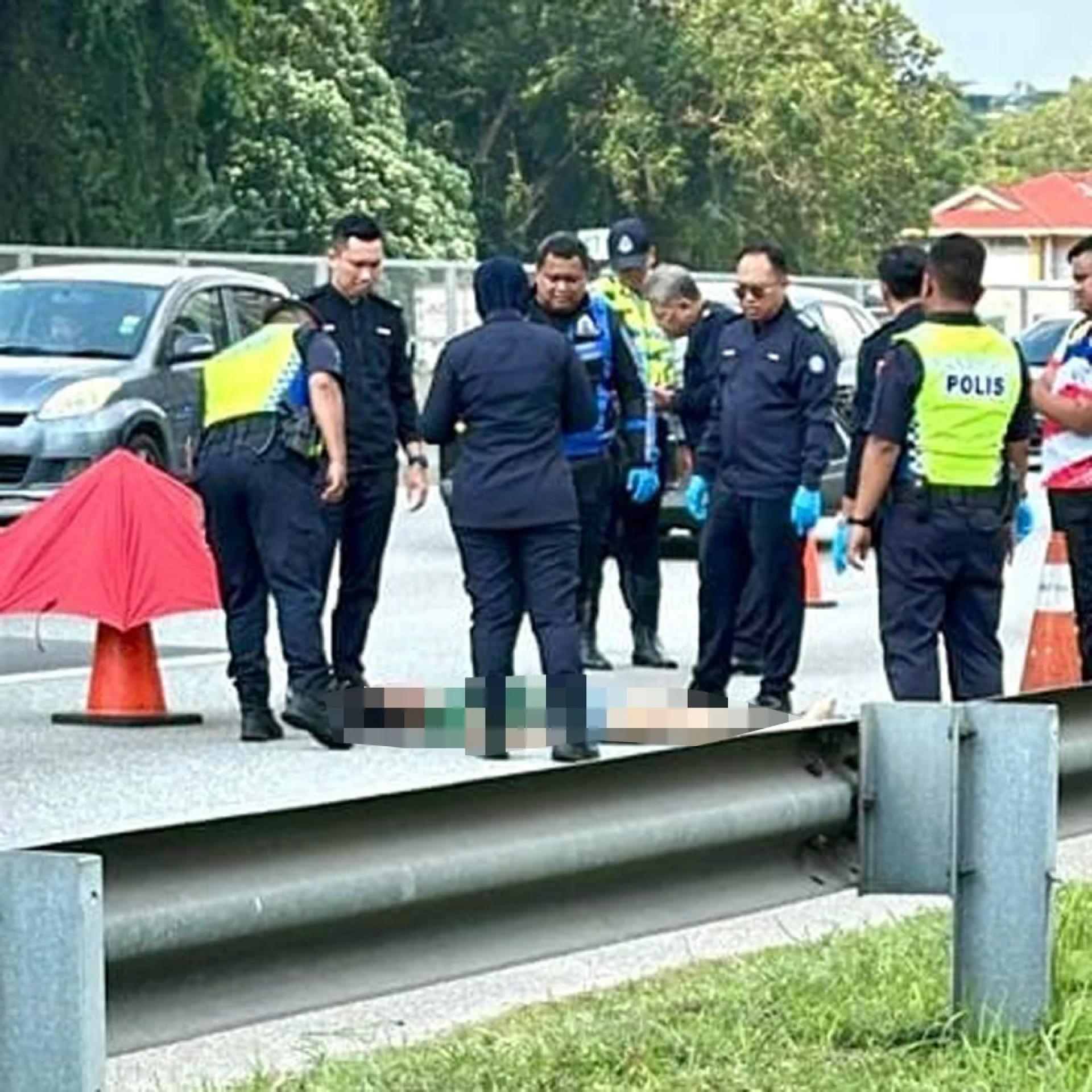 警方案发后到场查案。（档案图）
