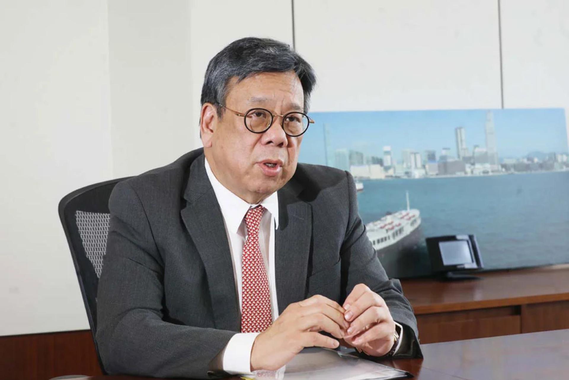 丘应桦表示，香港已实现全港5G覆盖，用户约800万，占去年总人口的105%以上，本港5G可用性在亚太地区排名第一。