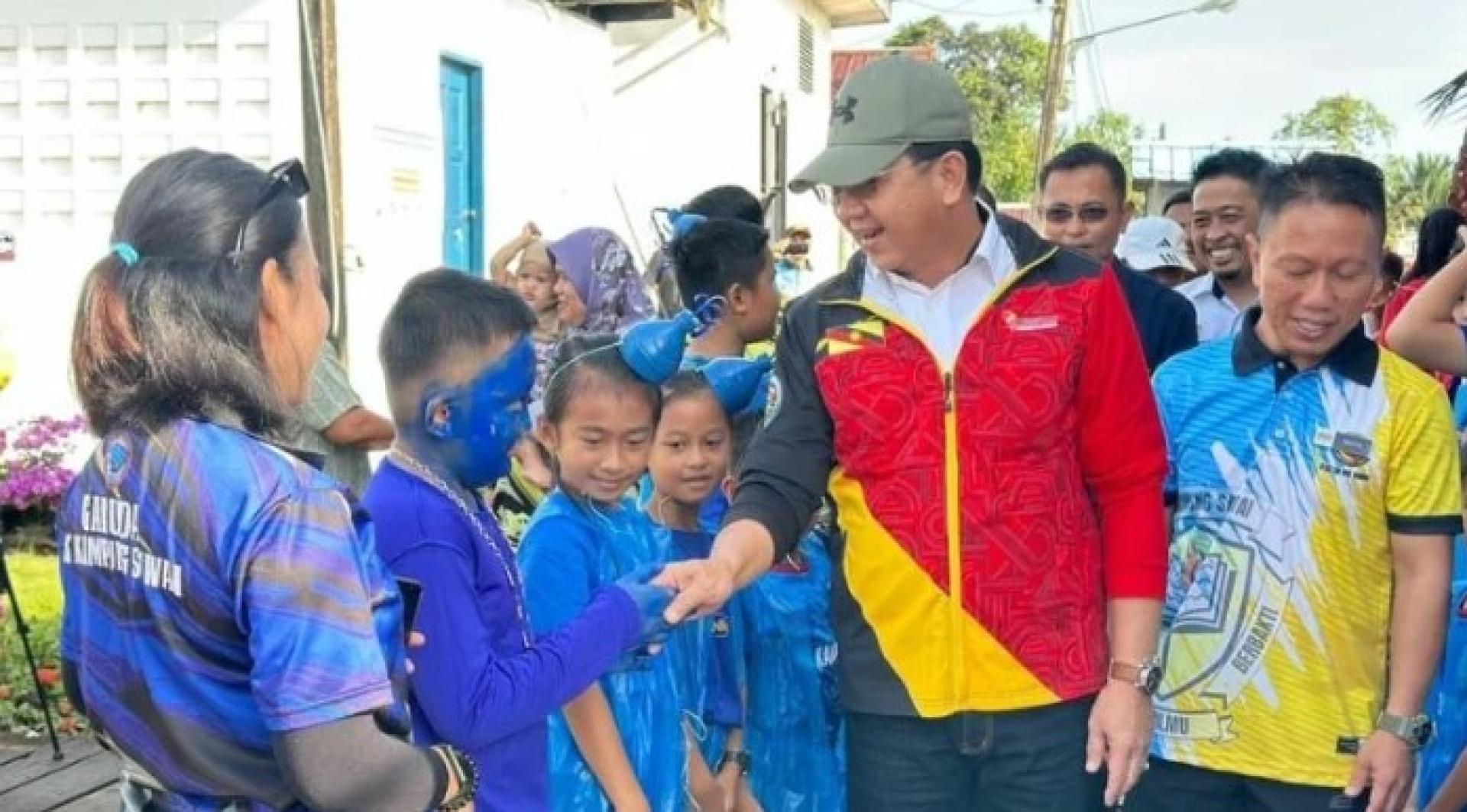 ADUN Daro Safiee Ahmad hadir merasmikan Majlis Kejohanan Sukan Tahunan dan Majlis Lan Berambeh Sekolah Kebangsaan (SK) Kampung Sawai 2025, pada Selasa.