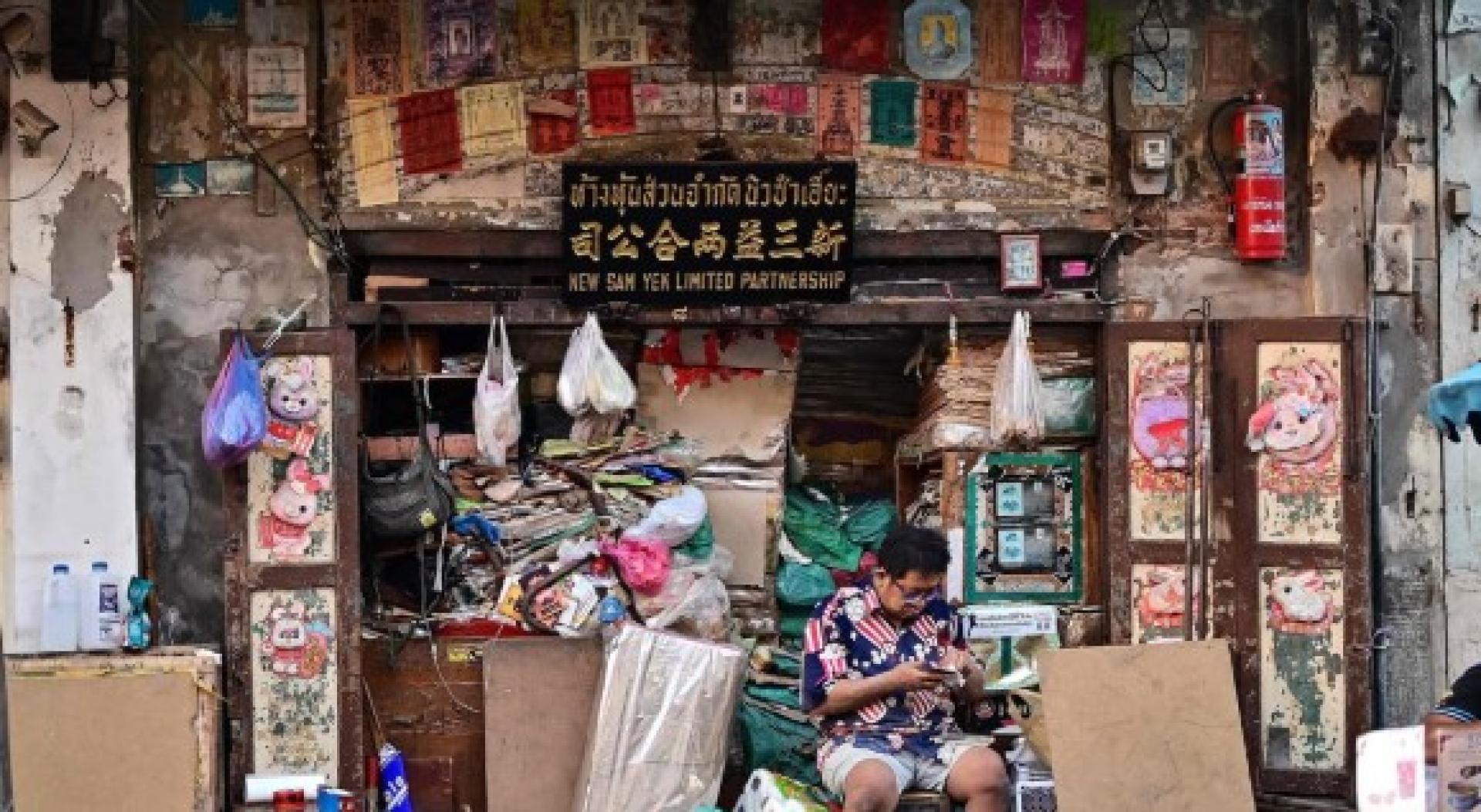 数据及预测显示，2025年赴泰旅游外国游客数量、旅游创收双双下滑。图为曼谷唐人街。
