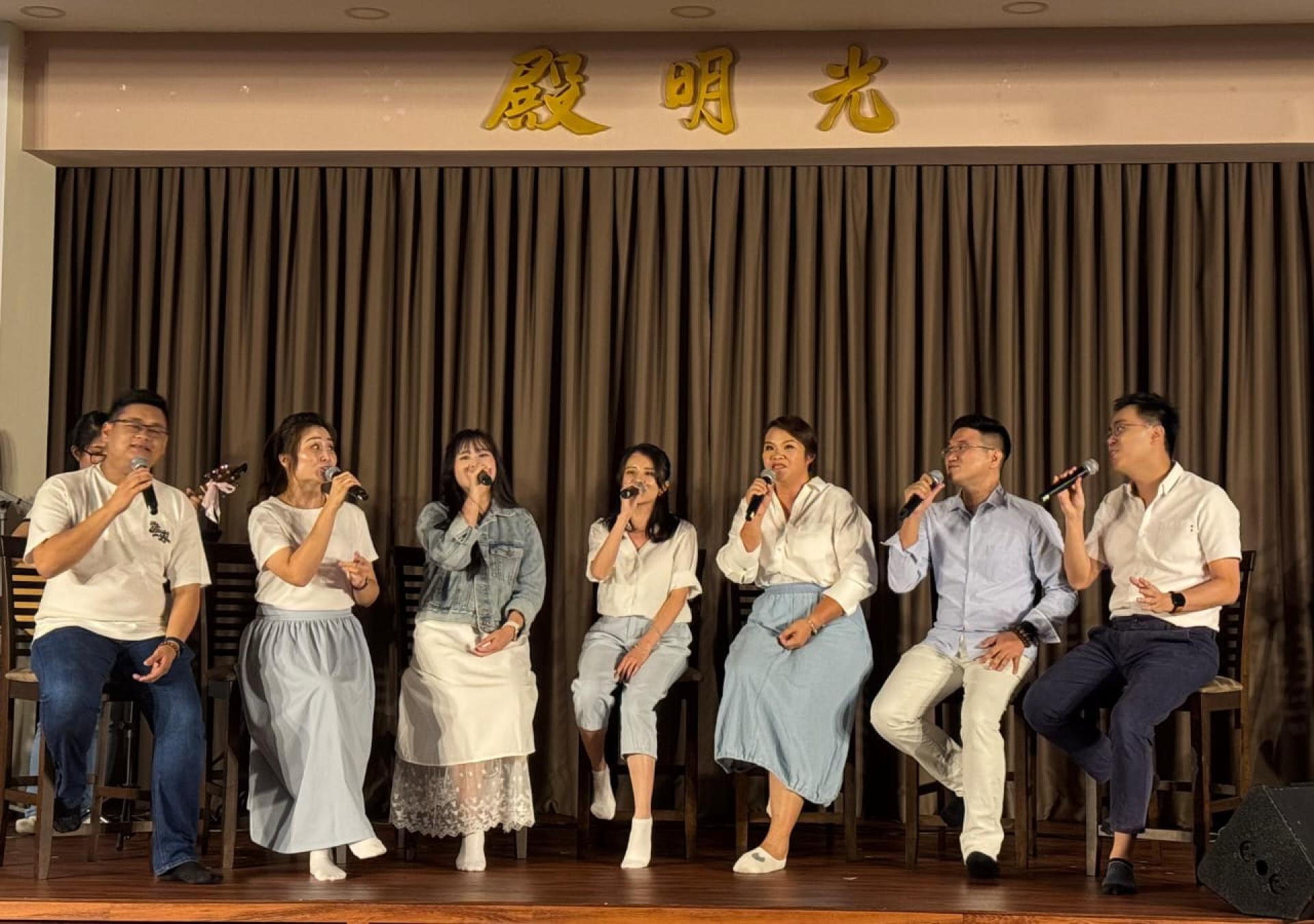 美里佛教居士林青年团举办卫塞之夜音乐会，传递佛法与希望。