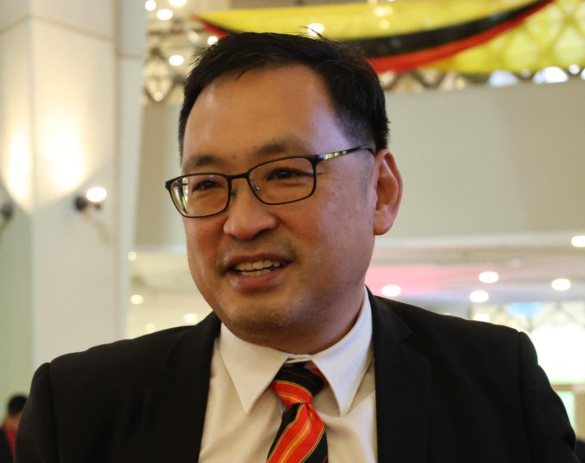 张健仁反对砂州政府拟议将“wakaf”（回教捐献）概念纳入《土地法典》的修正案。