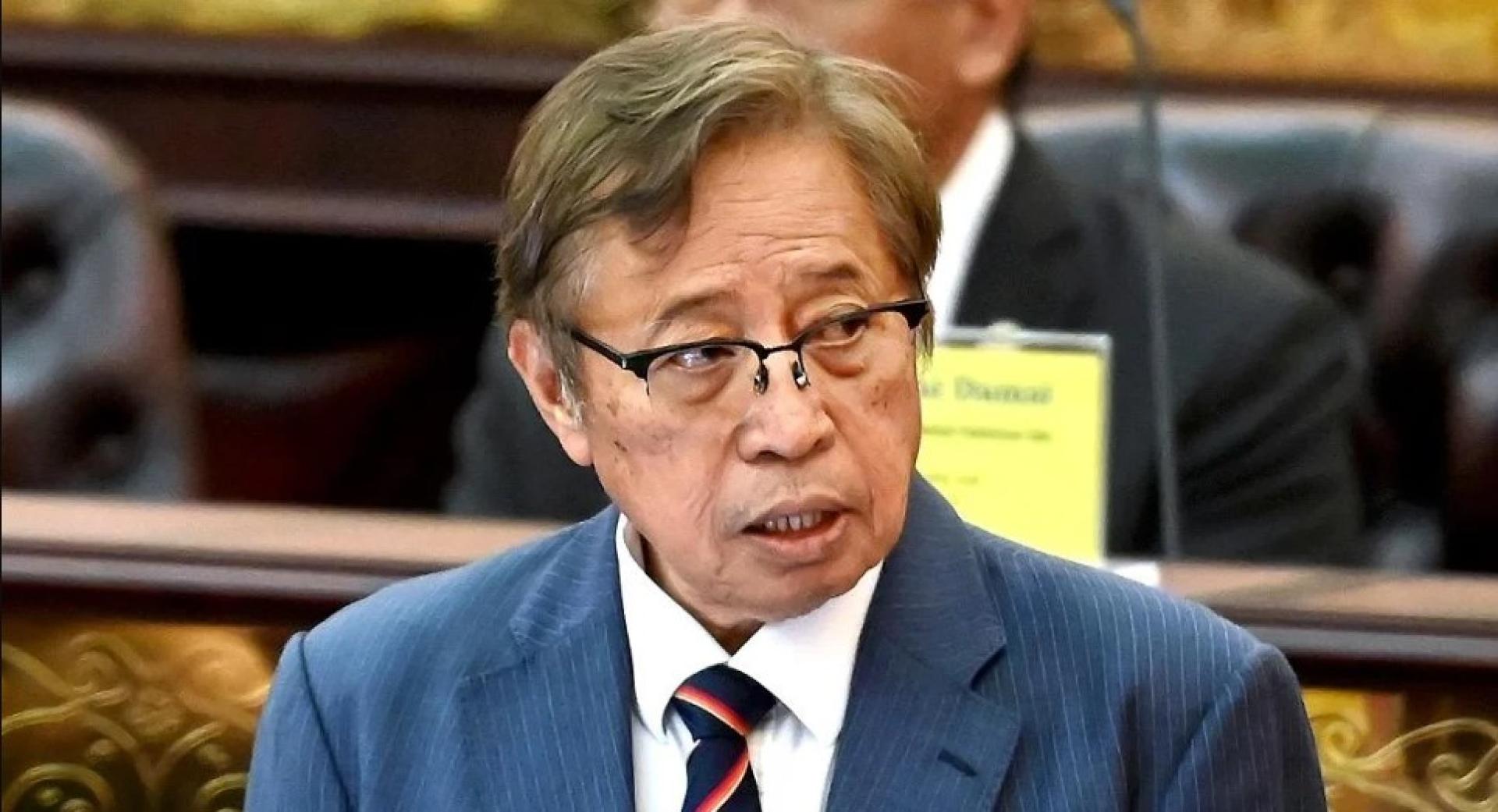Tan Sri Abang Johari Tun Openg.