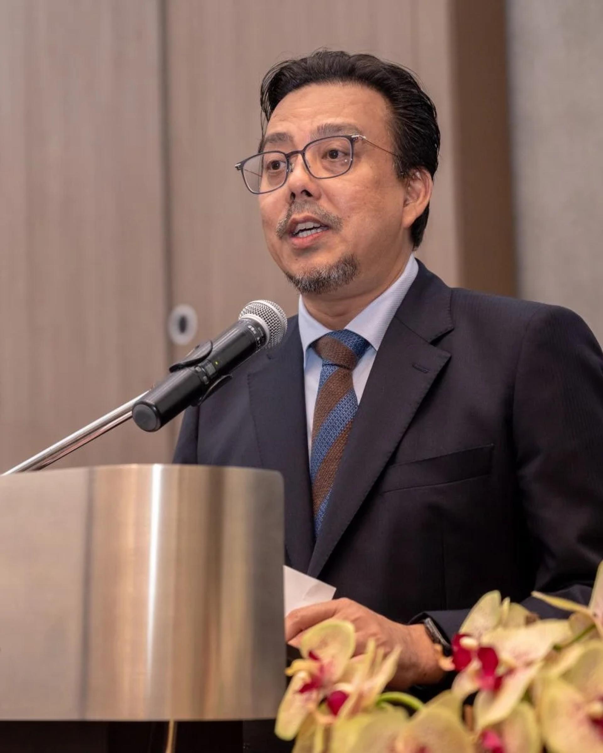 莫哈末依兹里强调，需确保粮食成为国家的保障，而不仅仅是慈善事业。