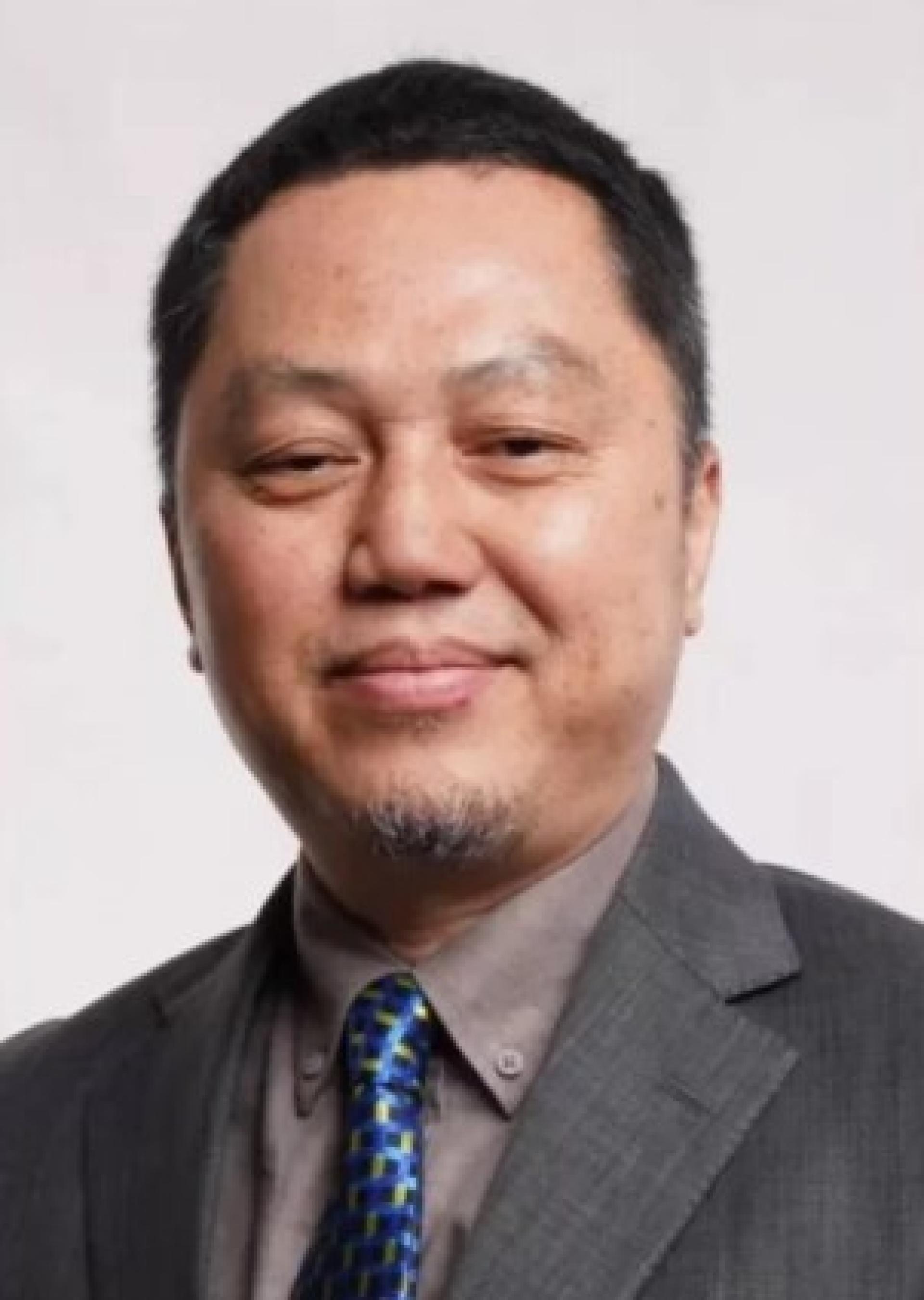 MTUC砂拉越主席再迪纳沙尔。