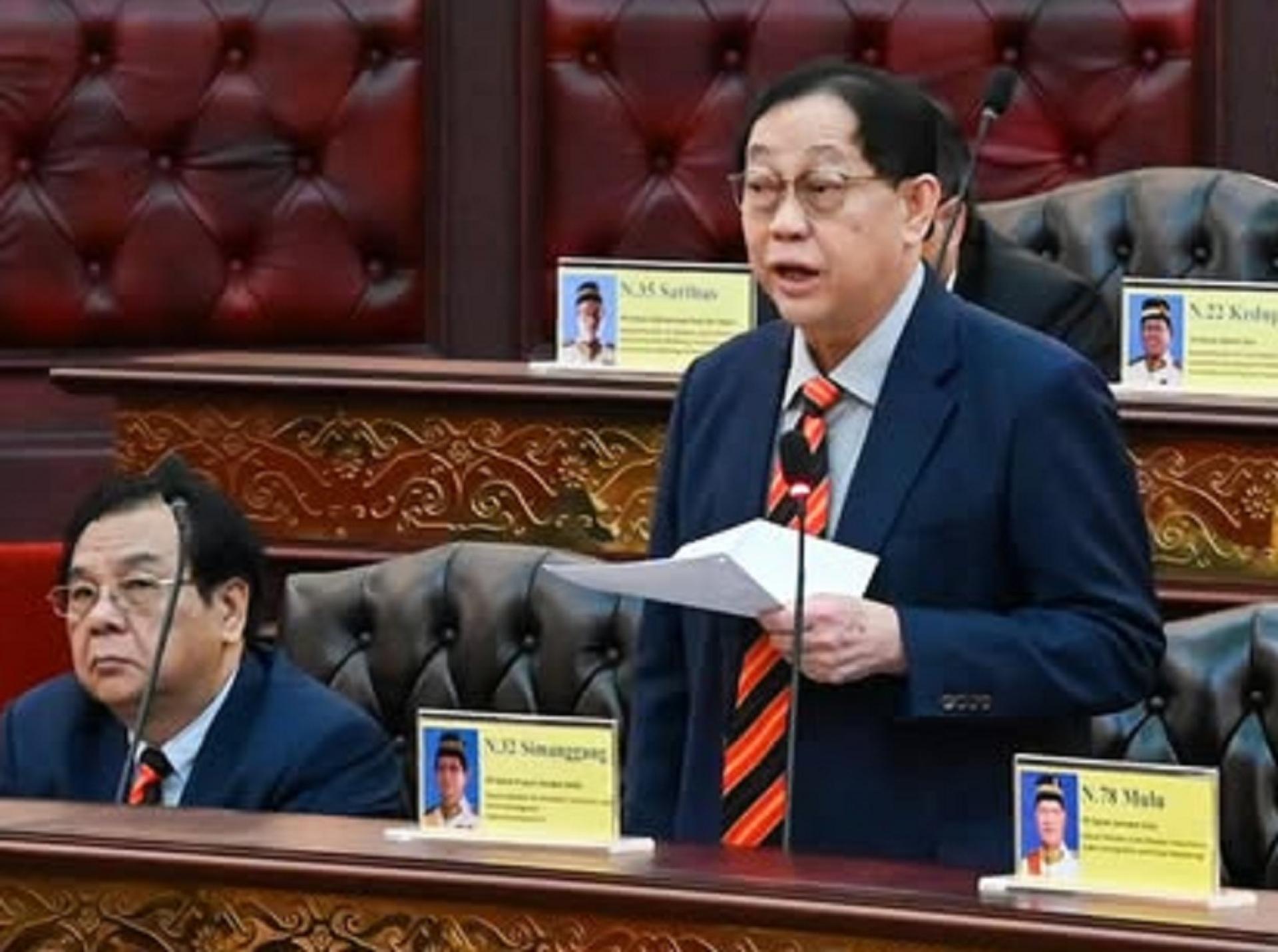 法兰西哈丁在砂议会就口头回答环节上发言。