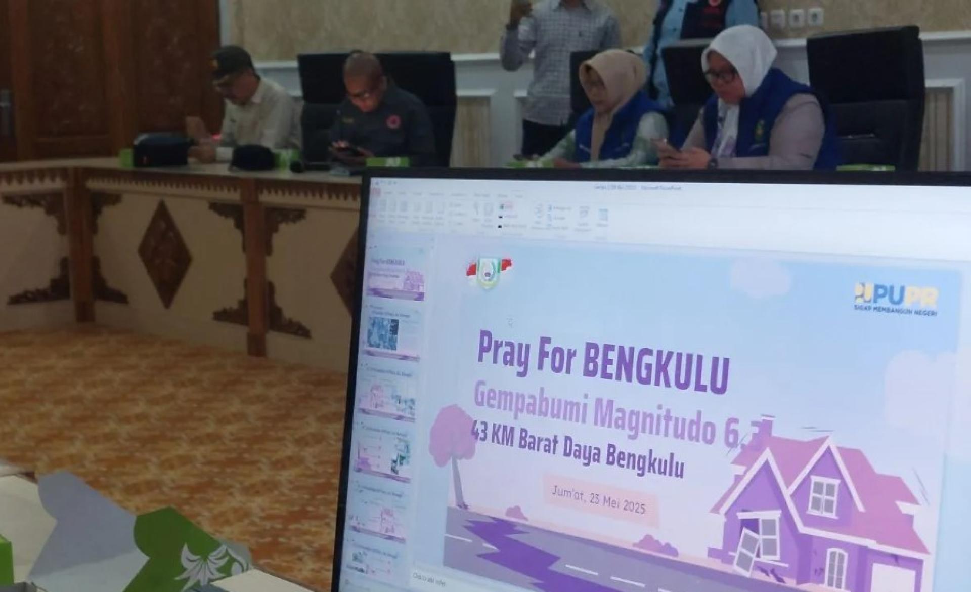 Rapat koordinasi penanganan pasca-bencana gempa bumi di Provinsi Bengkulu.
