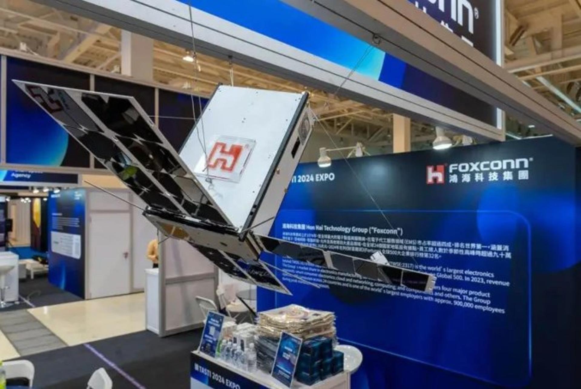 鸿海集团成功打造台湾首款低轨卫星使用者终端系统产品，可望打入全球低轨卫星二哥Eutelsat OneWeb供应链。
