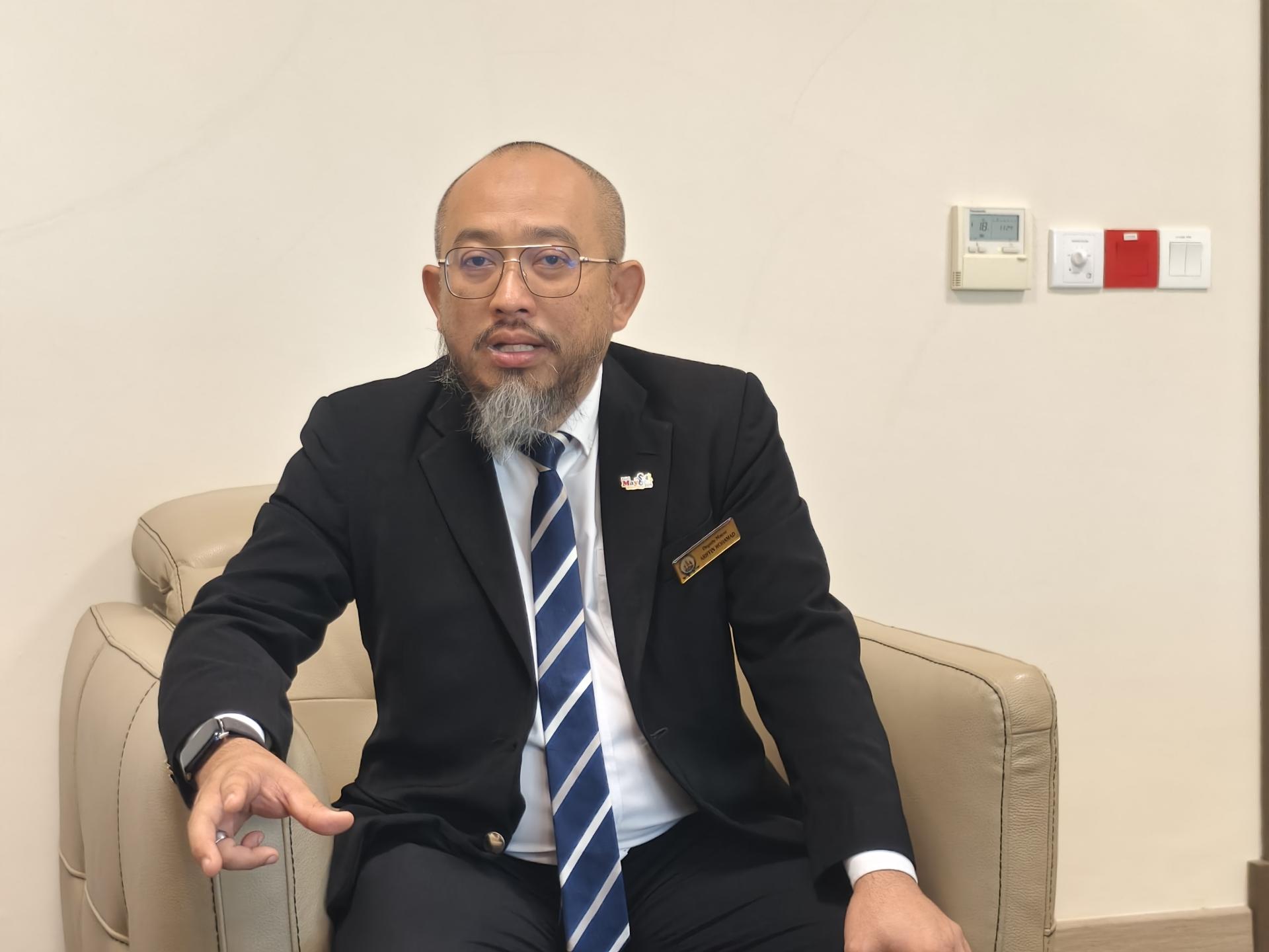 美里副市长阿里芬。