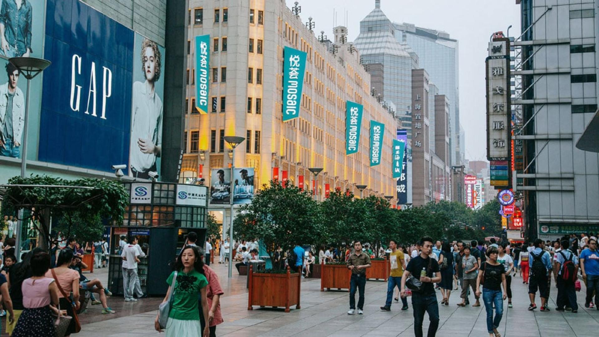中国财政部表示，接下来一系列增量政策和存量政策将协同发力，为经济高品质发展提供支撑。