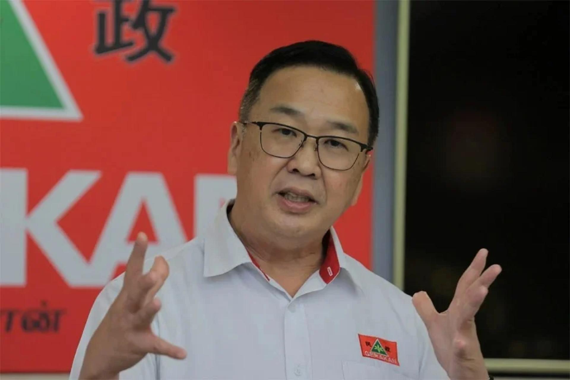刘华才：政府在还未能鉴定符合获取RON95汽油针对性补贴资格人士，不应该执意在今年下半年推行该项计划。