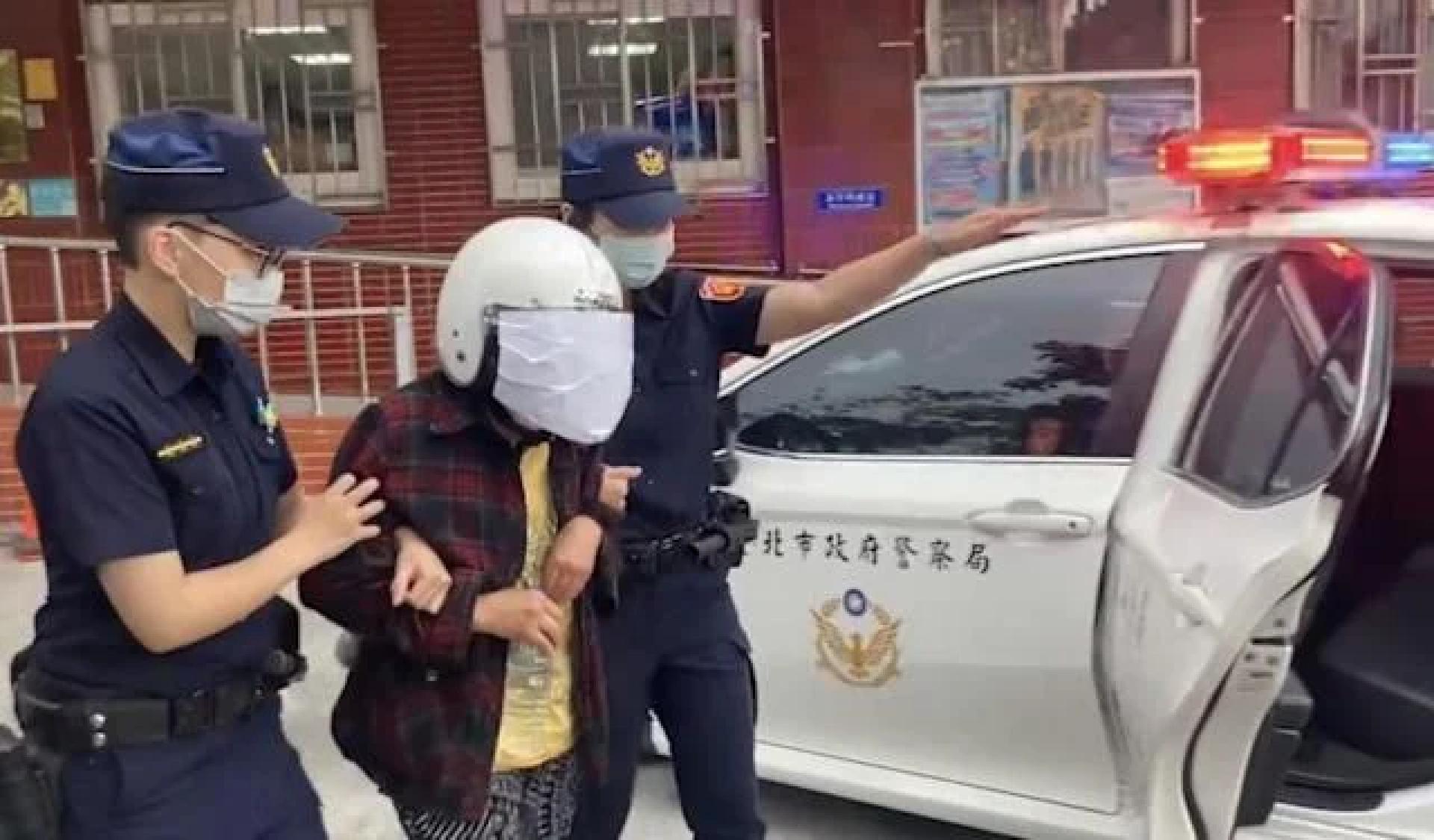 法院依家暴杀人罪，判处林老妇有期徒刑两年六个月。
