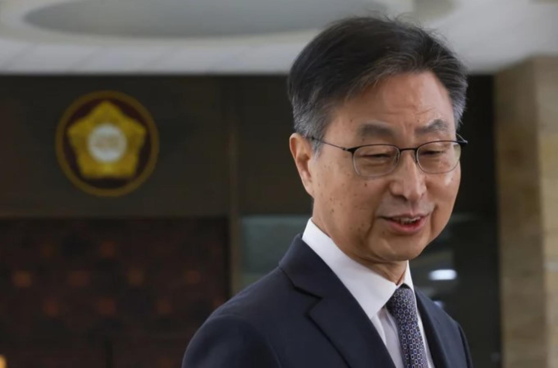 崔载海成了韩宪政史上首位因弹劾而被罢免的监察院长。
