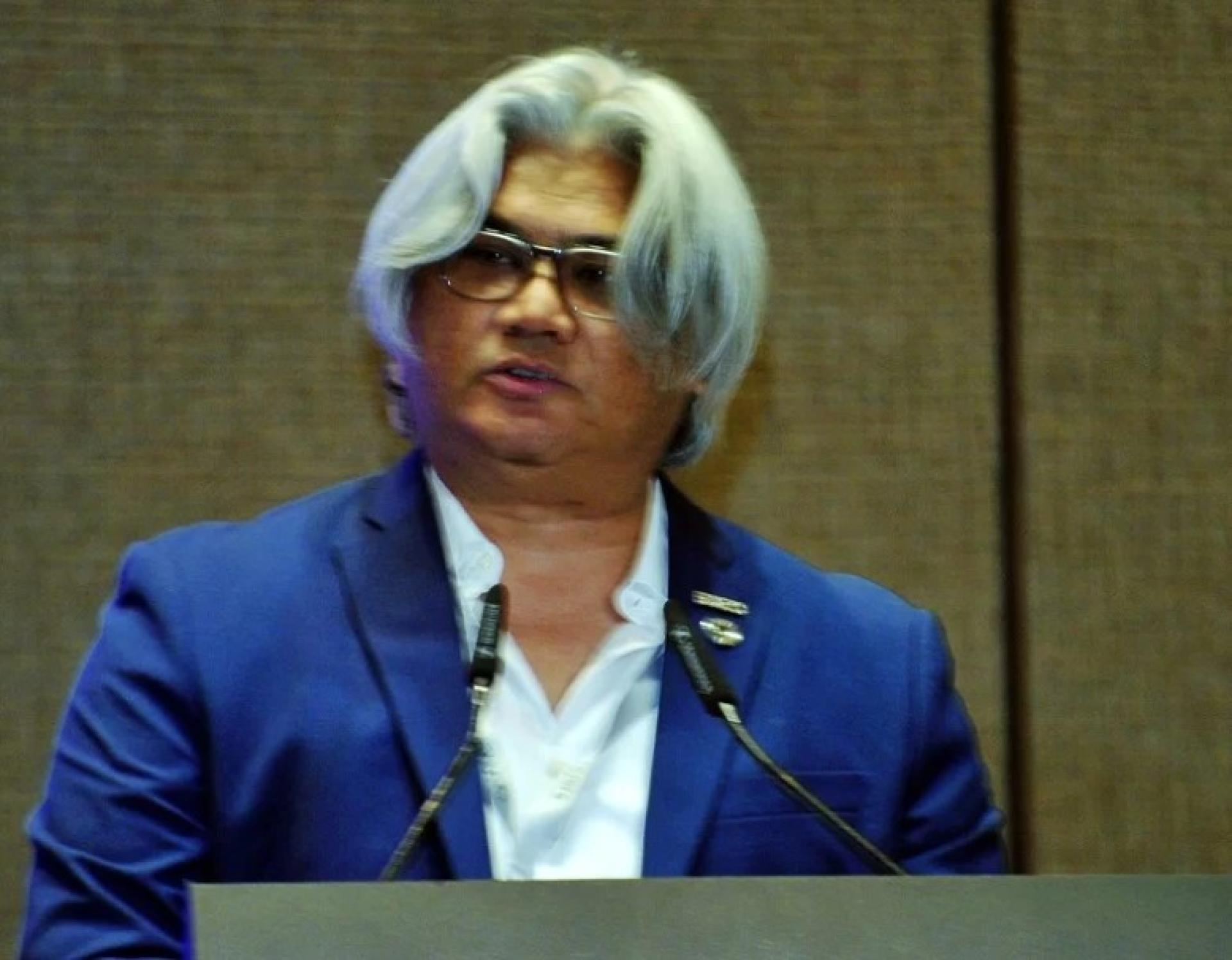 SDEC首席执行官拿督苏达诺托奥斯曼工程师在“人工智能与可持续发展：通过数字化驱动影响”论坛上发表主旨演讲。