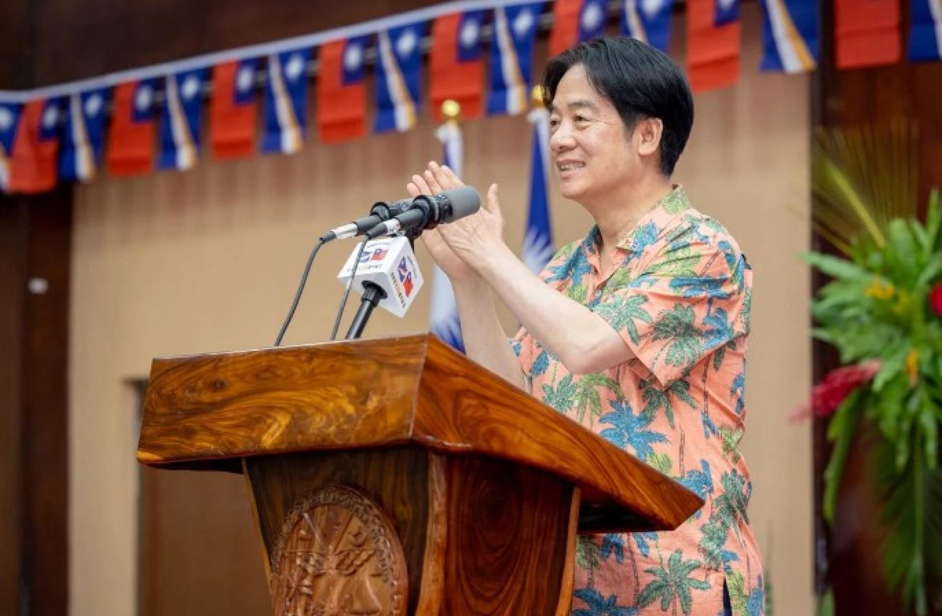 因应韩国戒严风波，赖清德以跨海视讯和国安团队开会。（档案照）