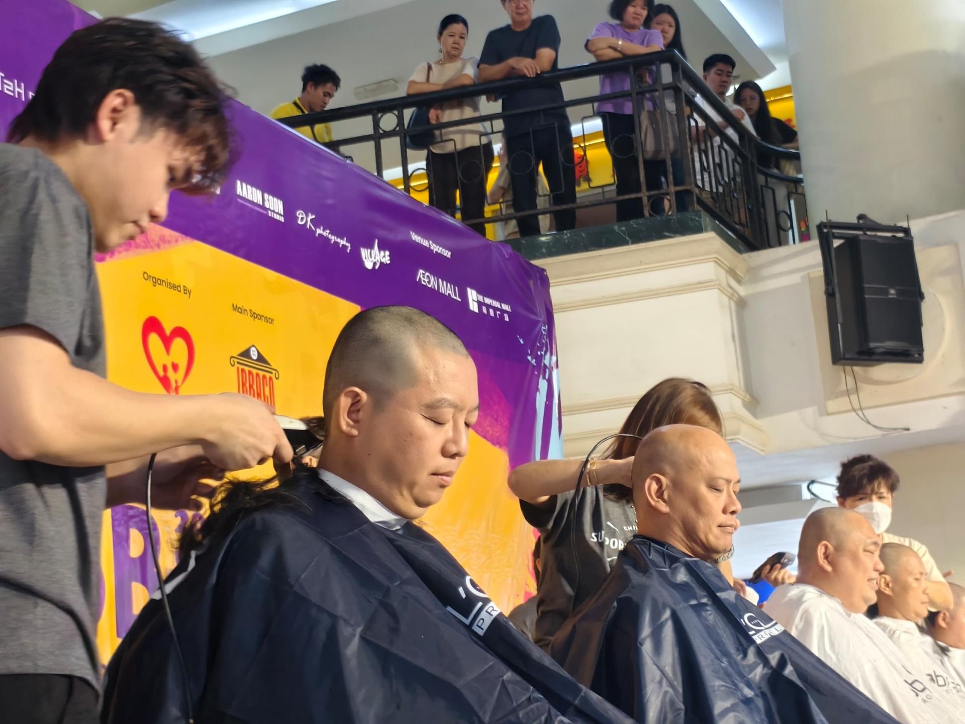 美里站Go Bald慈善活动，共有38名勇士参与剃发筹款。