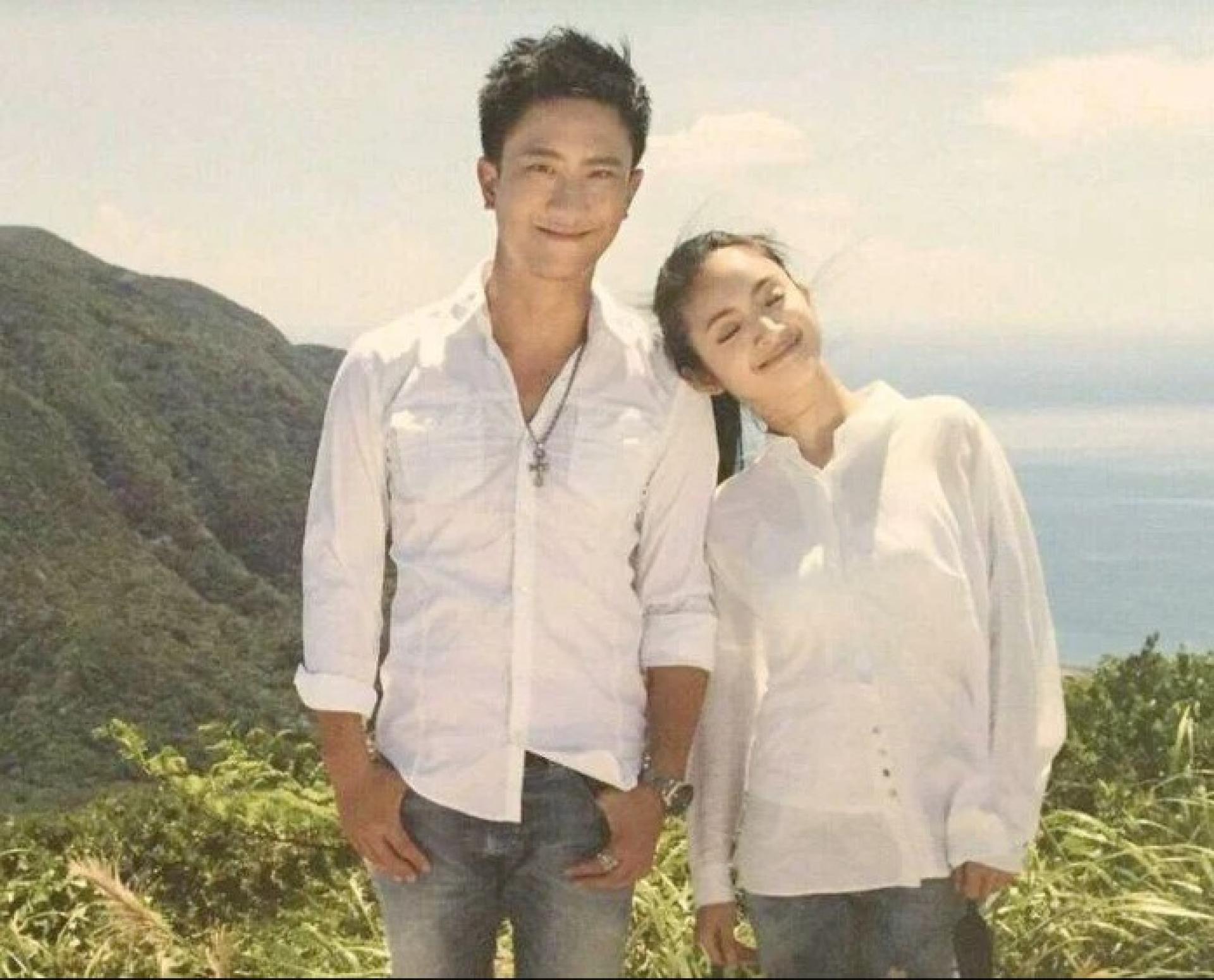 林依晨和老公林于超结婚10年迎来二宝。