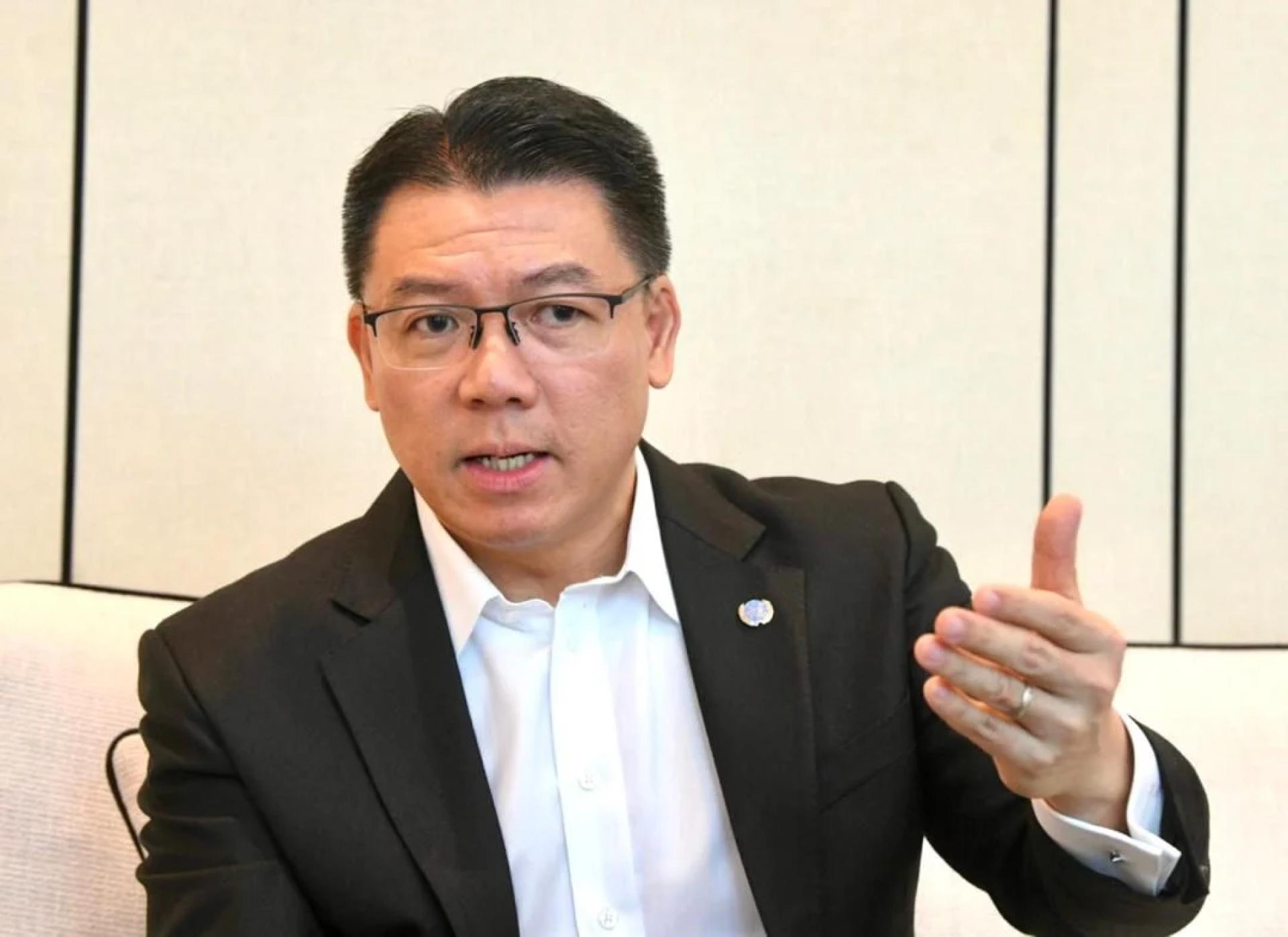 倪可敏：我国在最新全球竞争力排行榜中跃升11个名次排名第23，成为全球进步最快的国家。