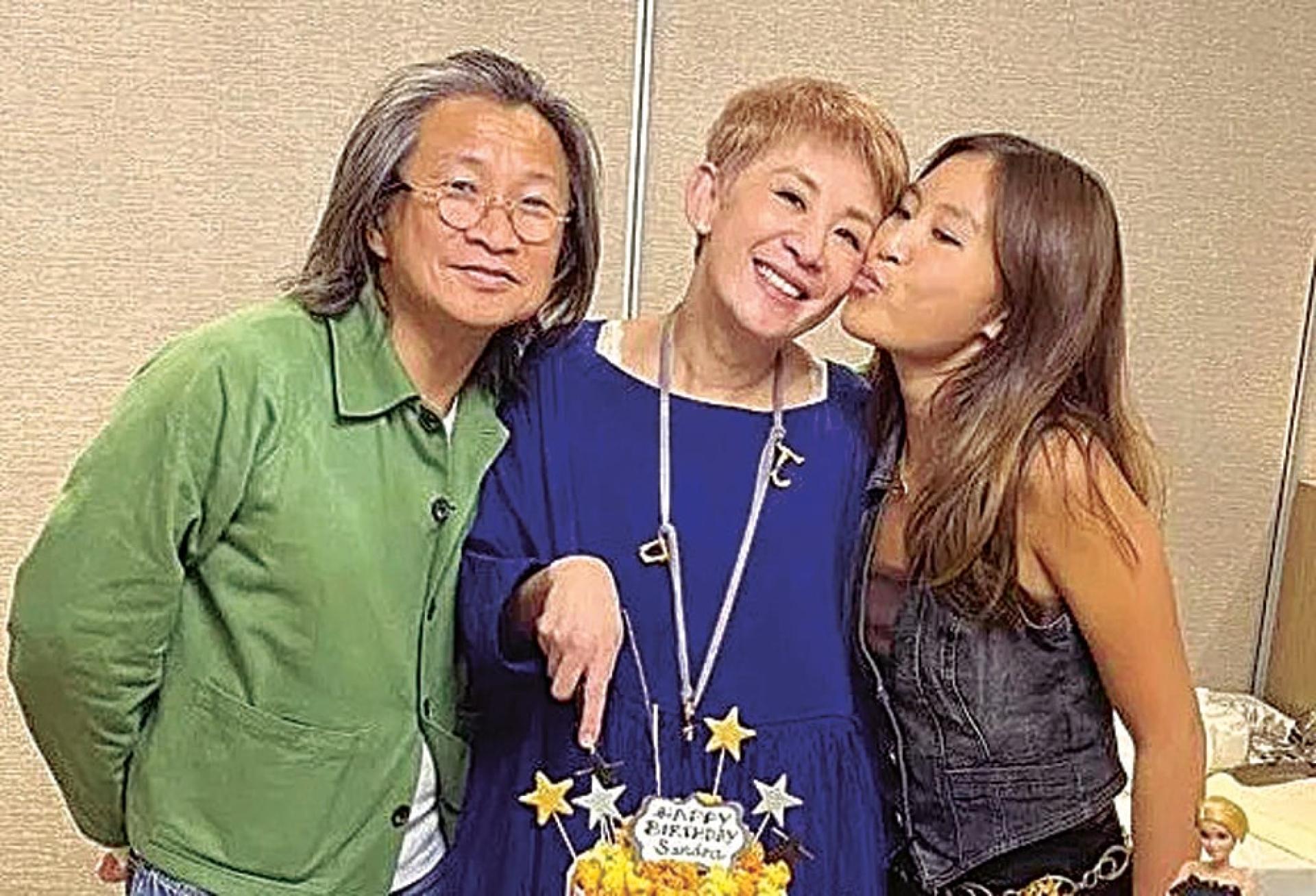 吴君如与陈可辛的女儿陈是知（右），考上美国10大学府。