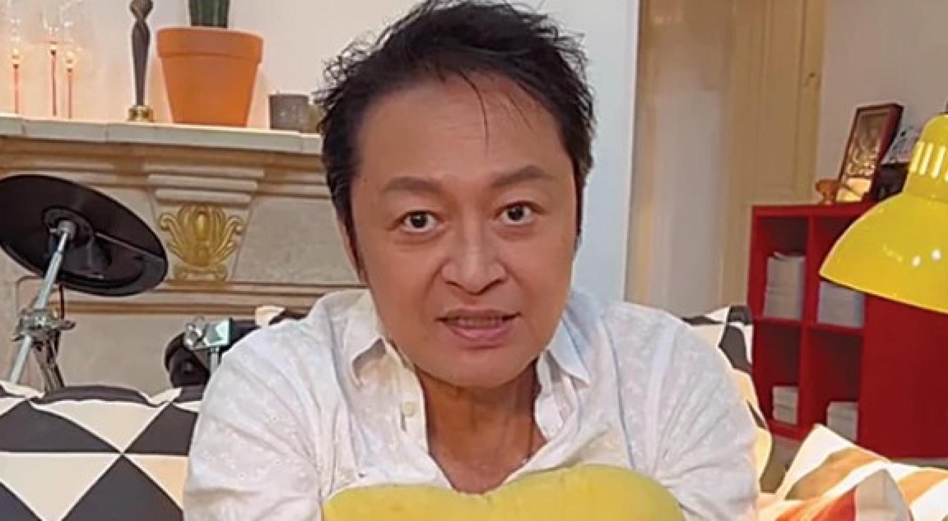 马景涛拍影片报平安。
