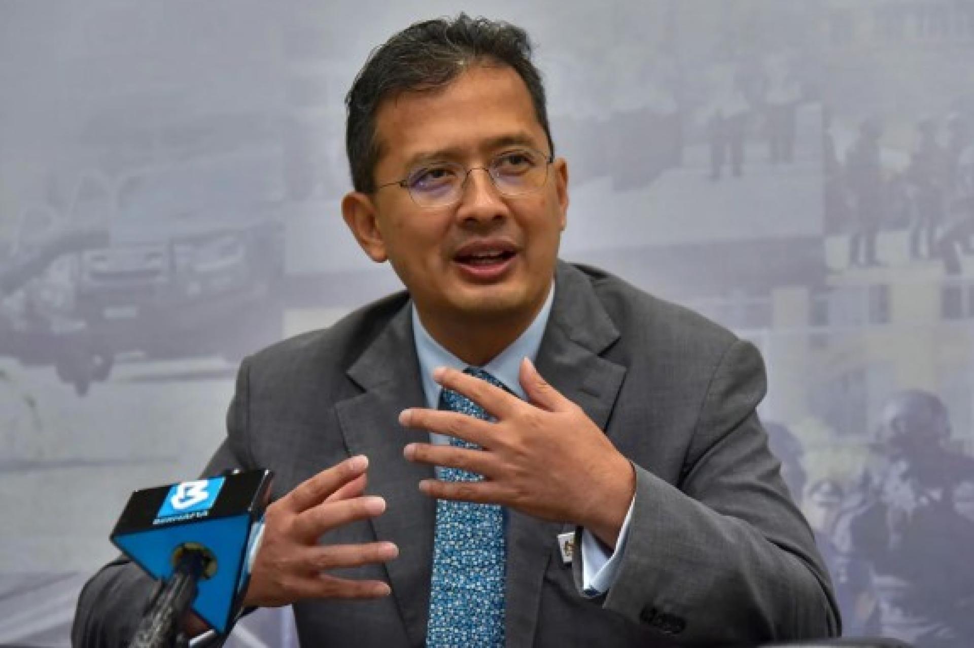 佐汉称，中东地区冲突进一步升级，就必定需评估对经济增长的影响。