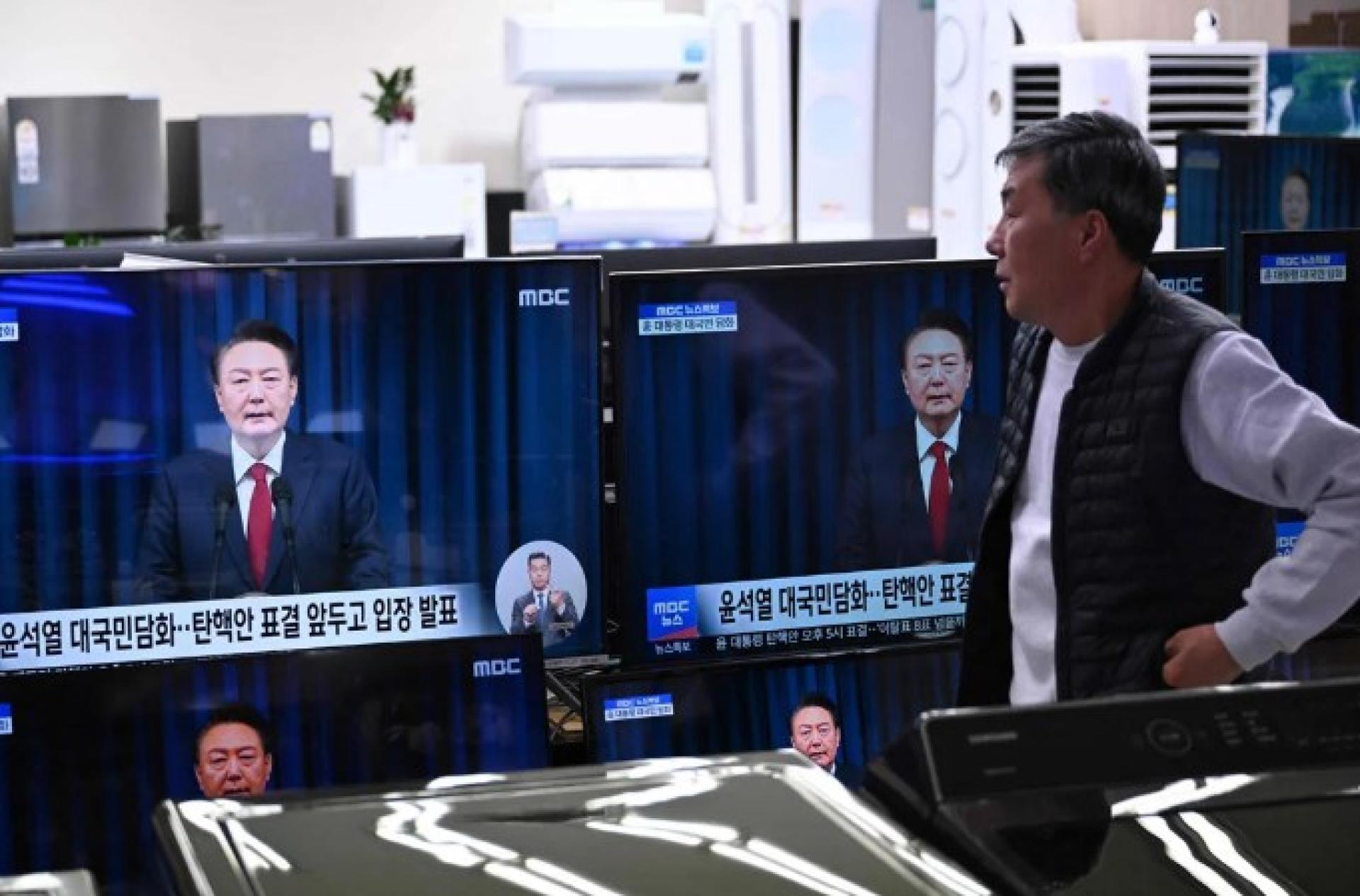 尹锡悦发表对国民谈话。